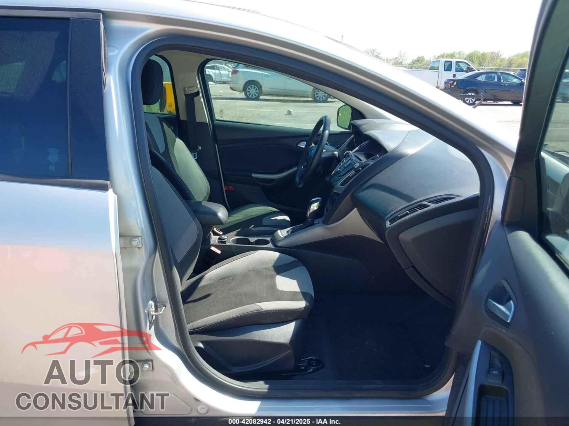 FORD FOCUS 2012 - 1FAHP3K24CL270761