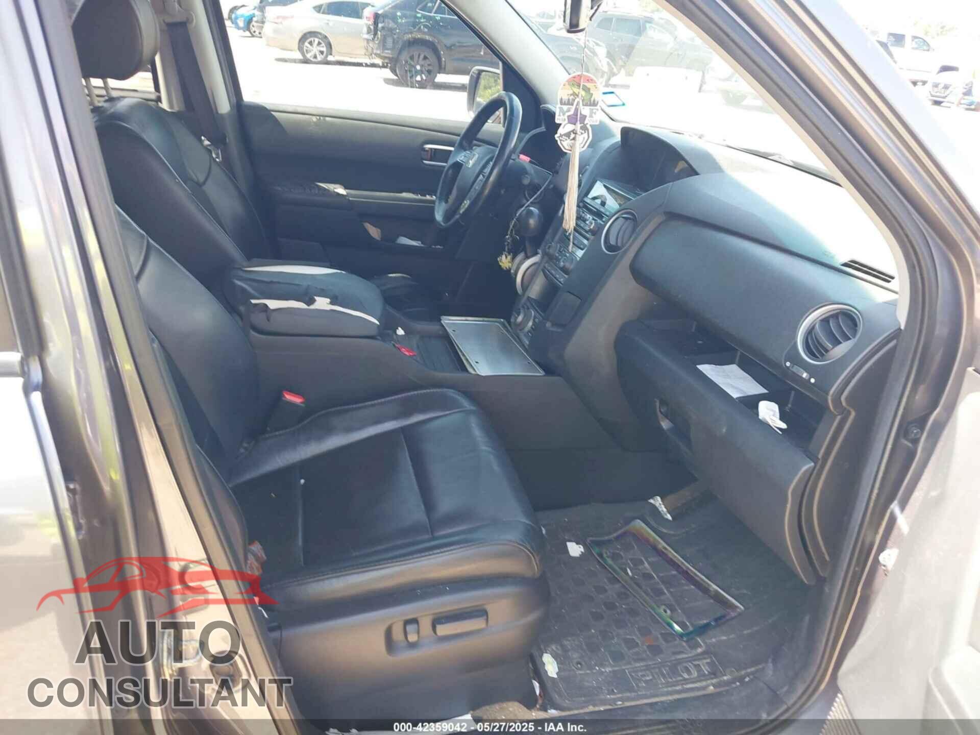 HONDA PILOT 2014 - 5FNYF3H99EB006443