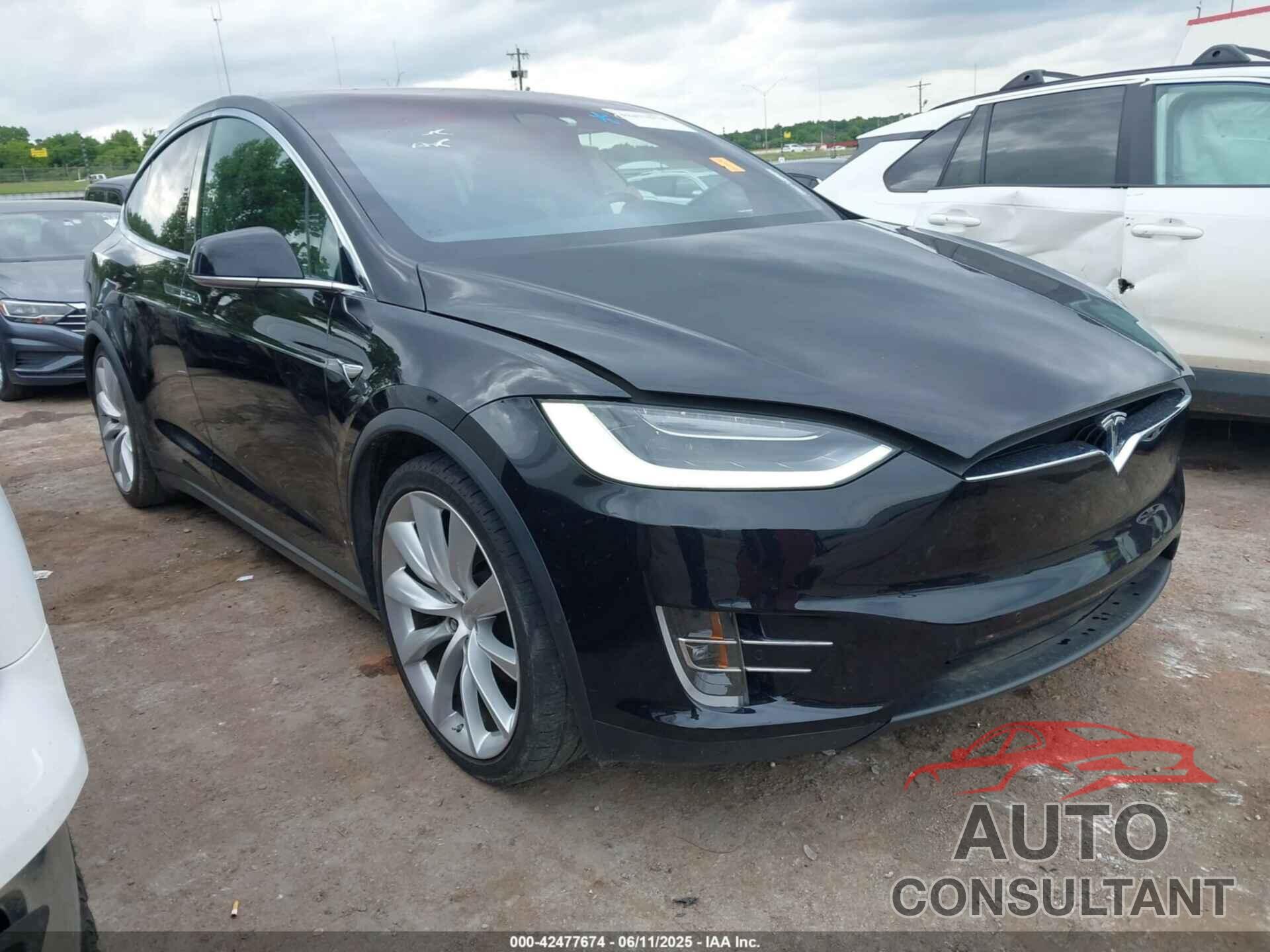 TESLA MODEL X 2016 - 5YJXCBE25GF028030