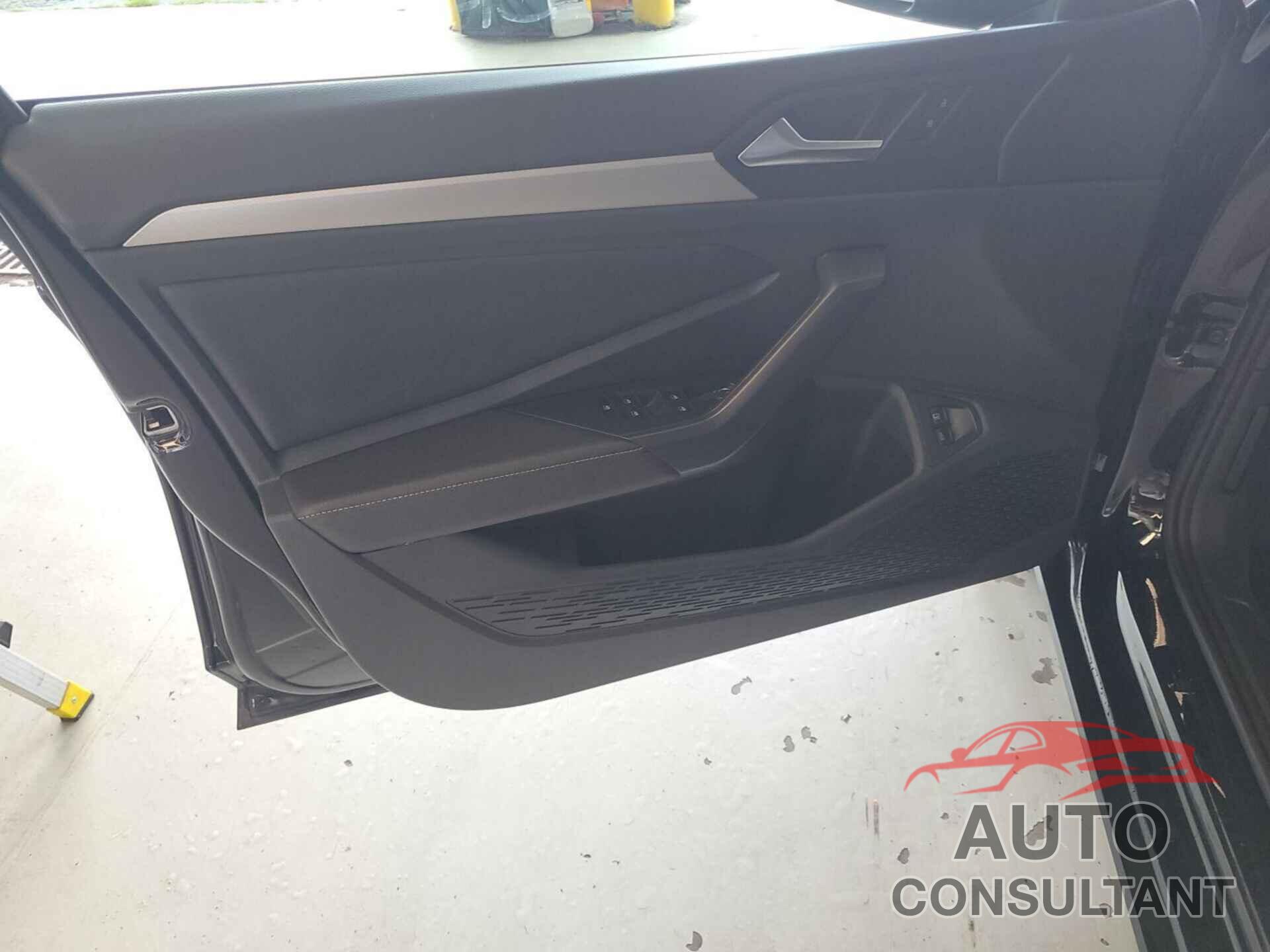 VOLKSWAGEN JETTA 2024 - 3VW5M7BU9RM052057
