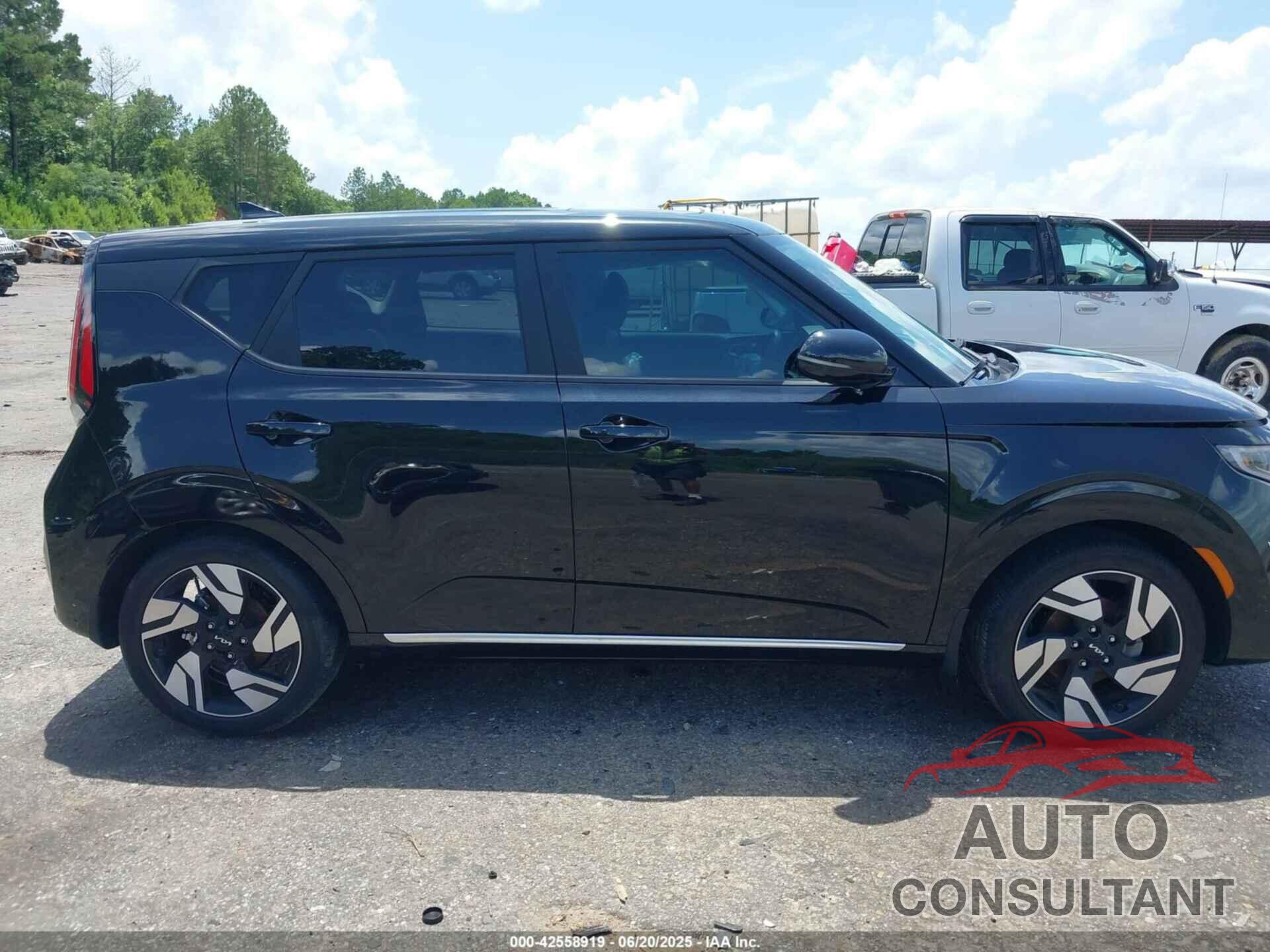 KIA SOUL 2023 - KNDJ53AUXP7872874