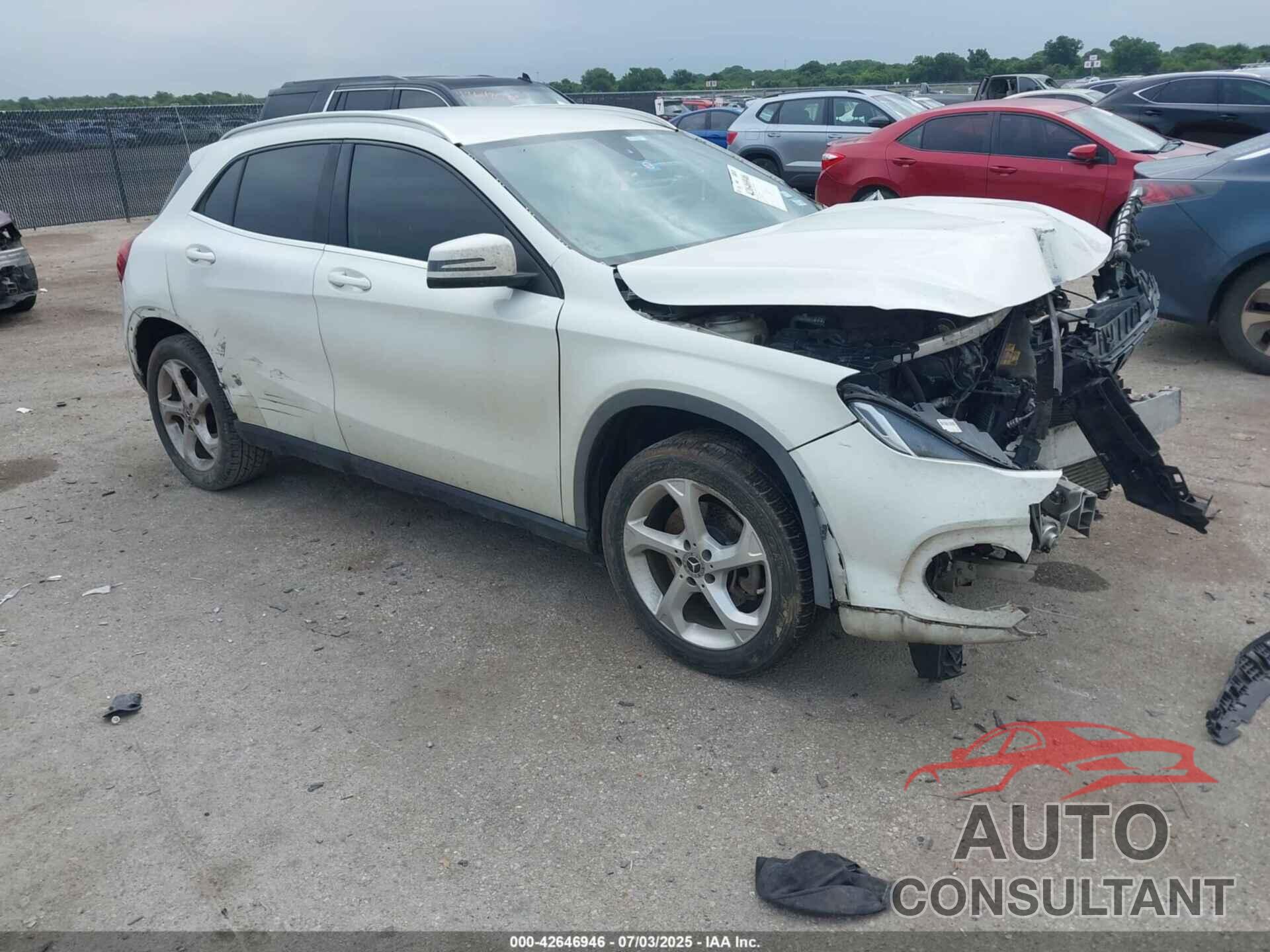 MERCEDES-BENZ GLA 250 2018 - WDCTG4EB1JJ458257