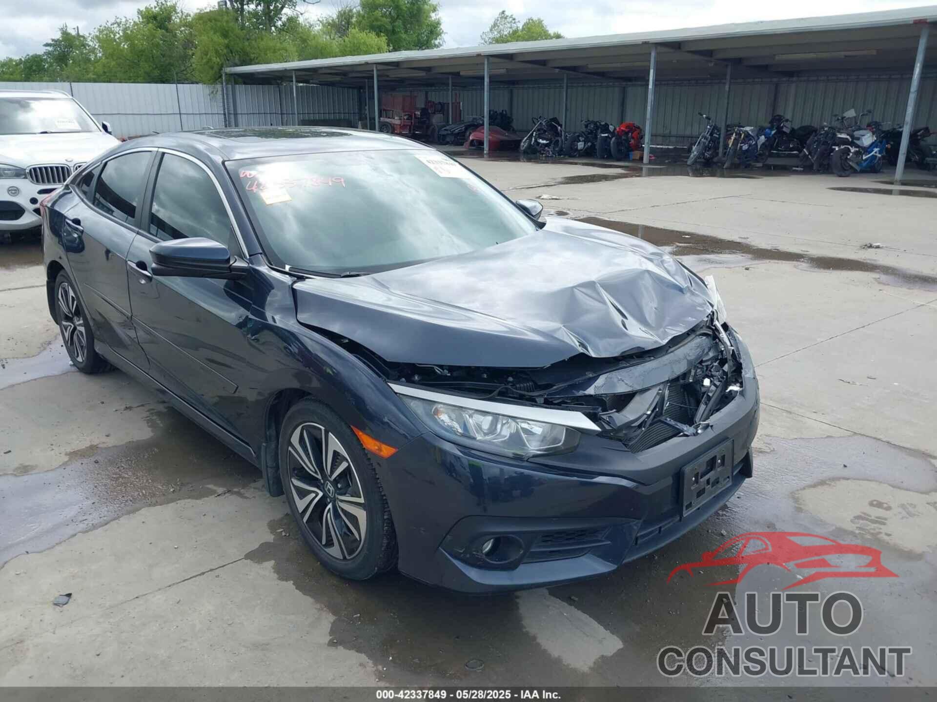 HONDA CIVIC 2018 - JHMFC1F32JX014448