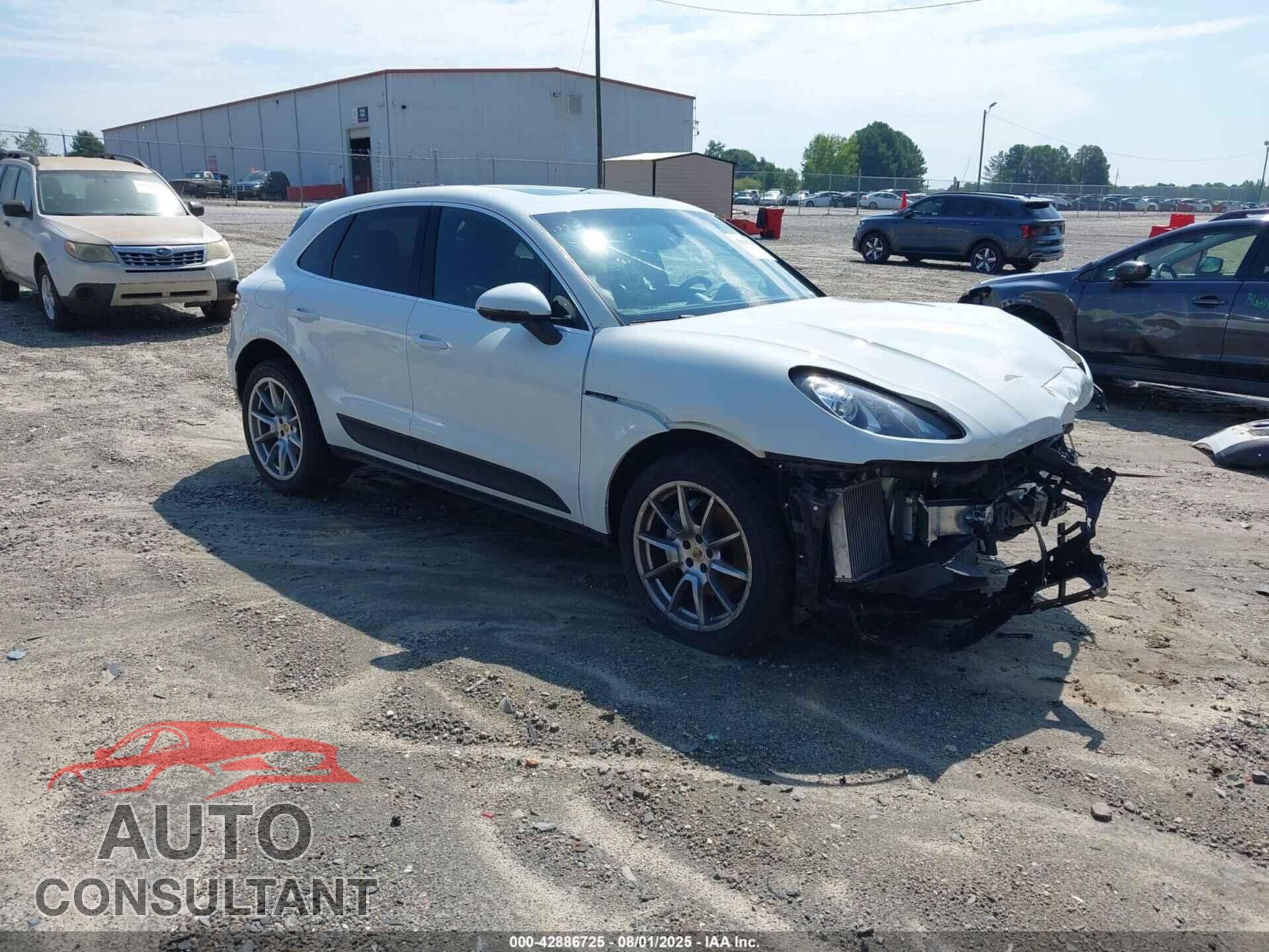 PORSCHE MACAN 2015 - WP1AB2A5XFLB42172