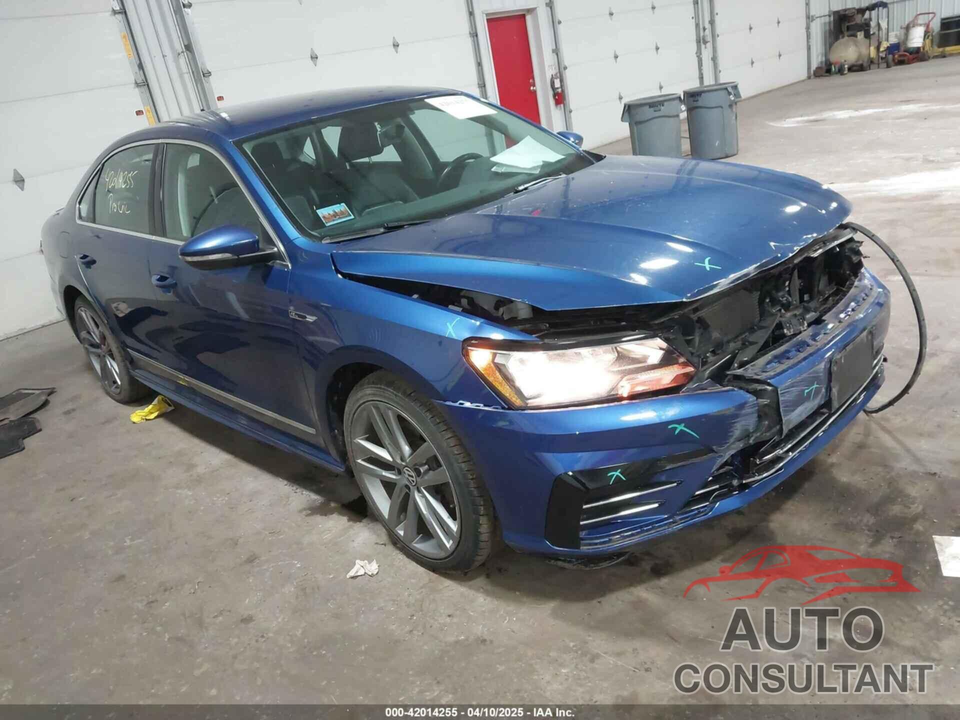 VOLKSWAGEN PASSAT 2017 - 1VWDT7A32HC003788