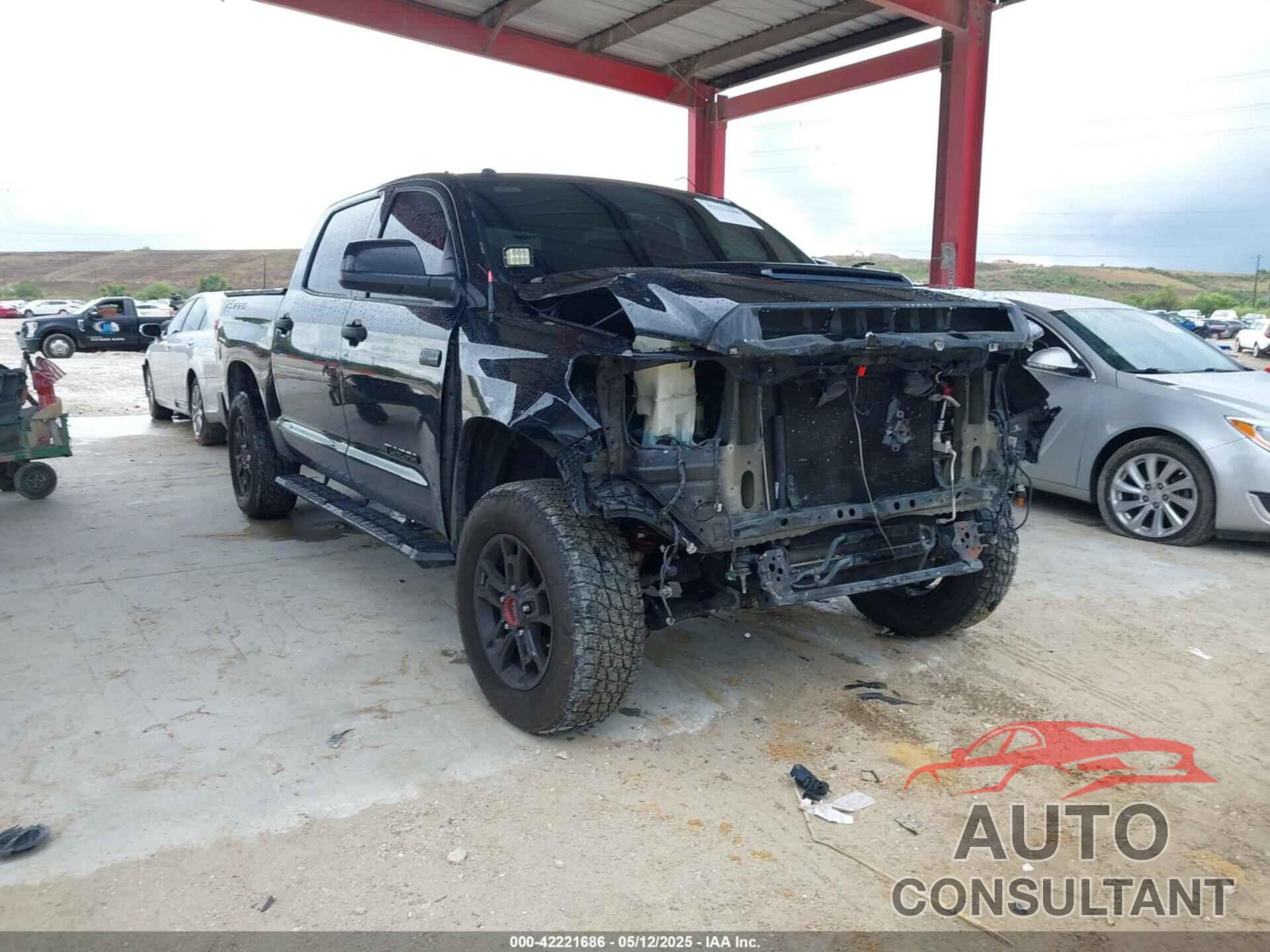TOYOTA TUNDRA 2019 - 5TFDY5F19KX833684