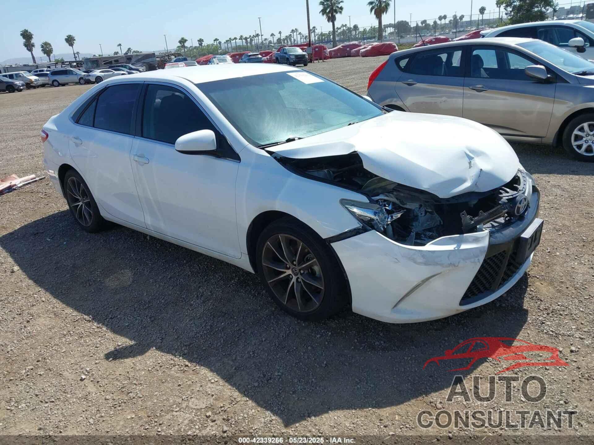 TOYOTA CAMRY 2015 - 4T1BF1FK7FU054043