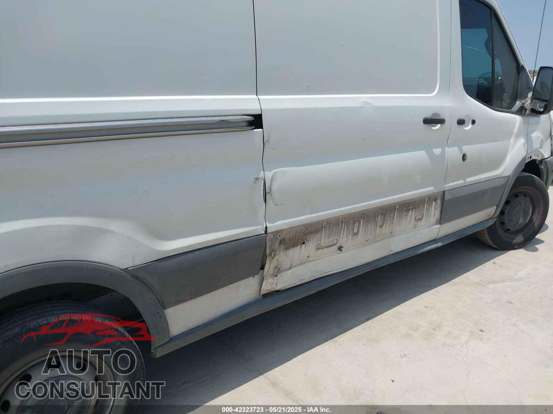 FORD TRANSIT-150 2015 - 1FTNE2CM8FKA15604
