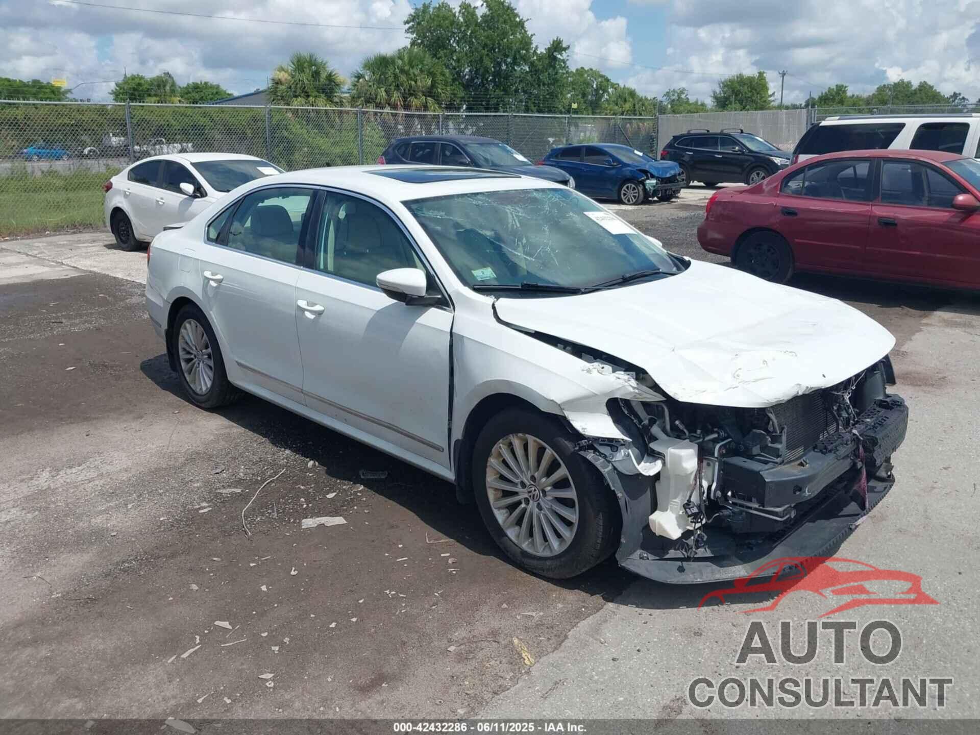 VOLKSWAGEN PASSAT 2016 - 1VWBT7A39GC069860