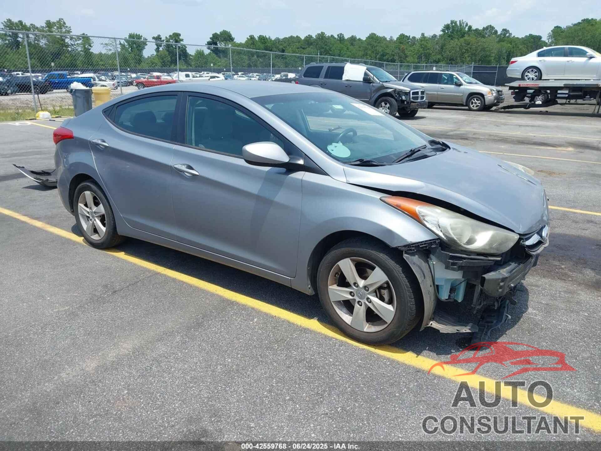 HYUNDAI ELANTRA 2013 - KMHDH4AE9DU935801