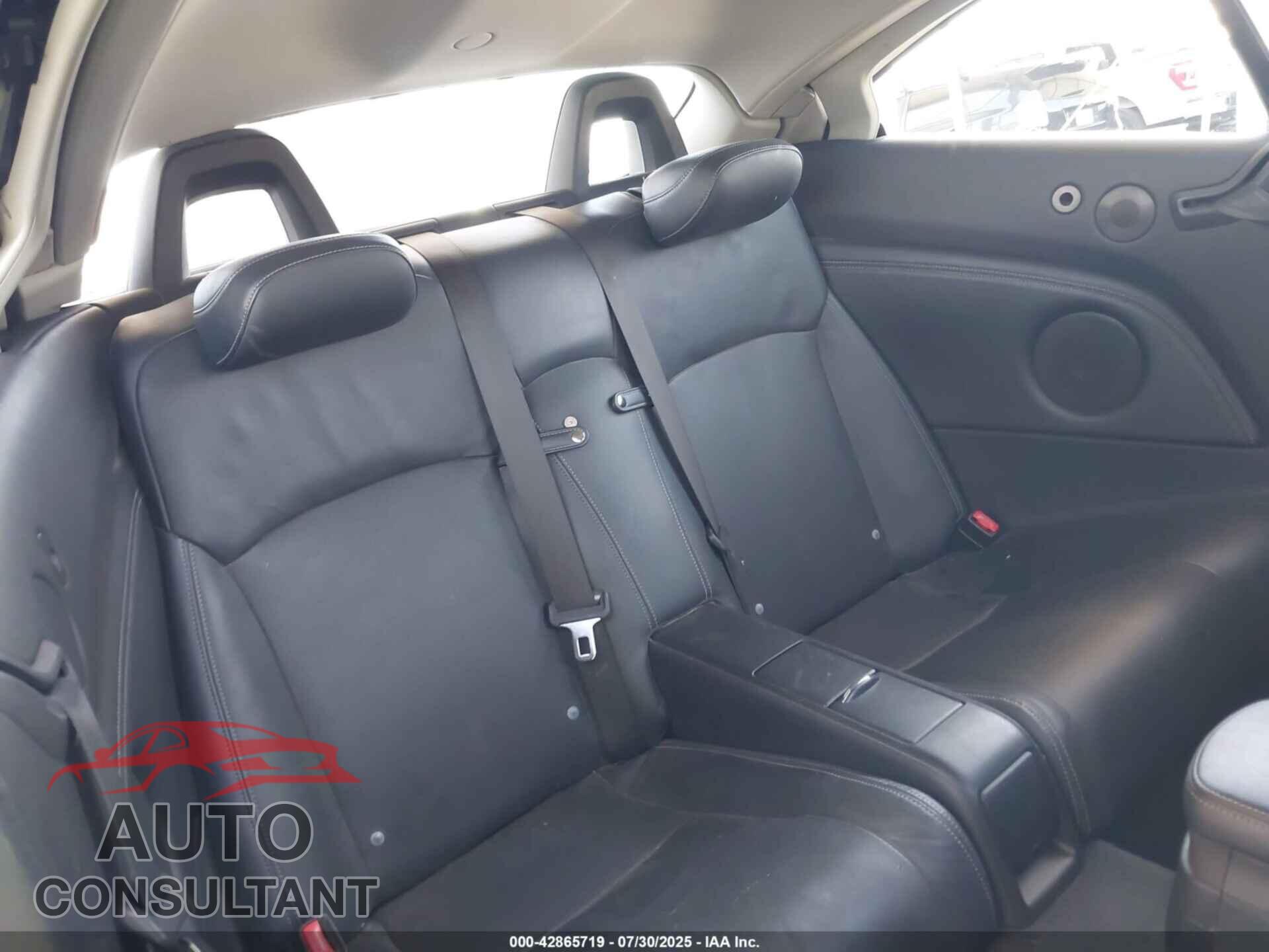 LEXUS IS 250C 2013 - JTHFF2C25D2527557