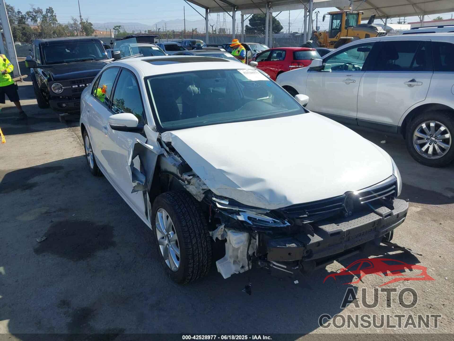 VOLKSWAGEN JETTA 2012 - 3VWDP7AJ3CM412988