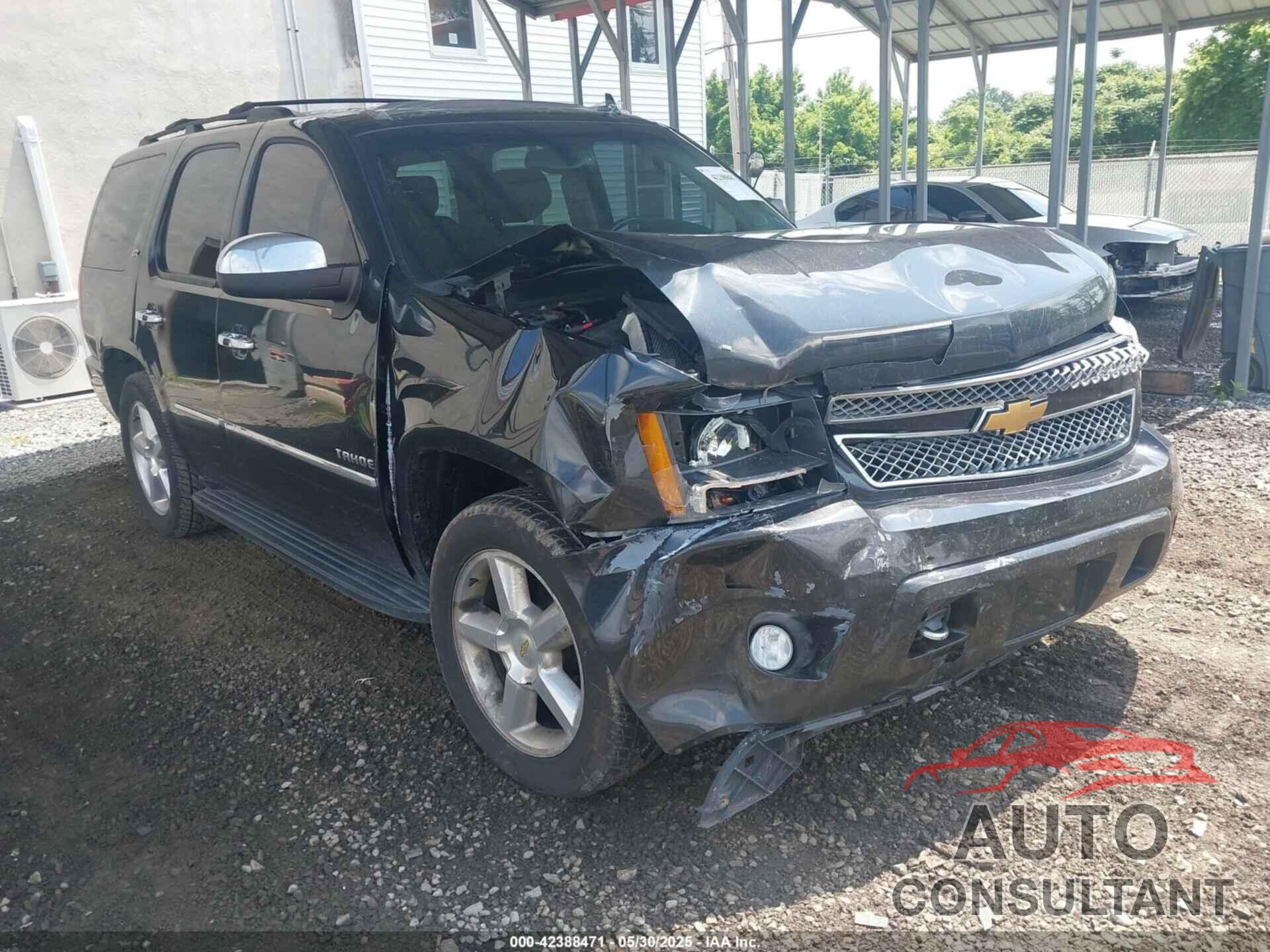 CHEVROLET TAHOE 2013 - 1GNSKCE06DR177092