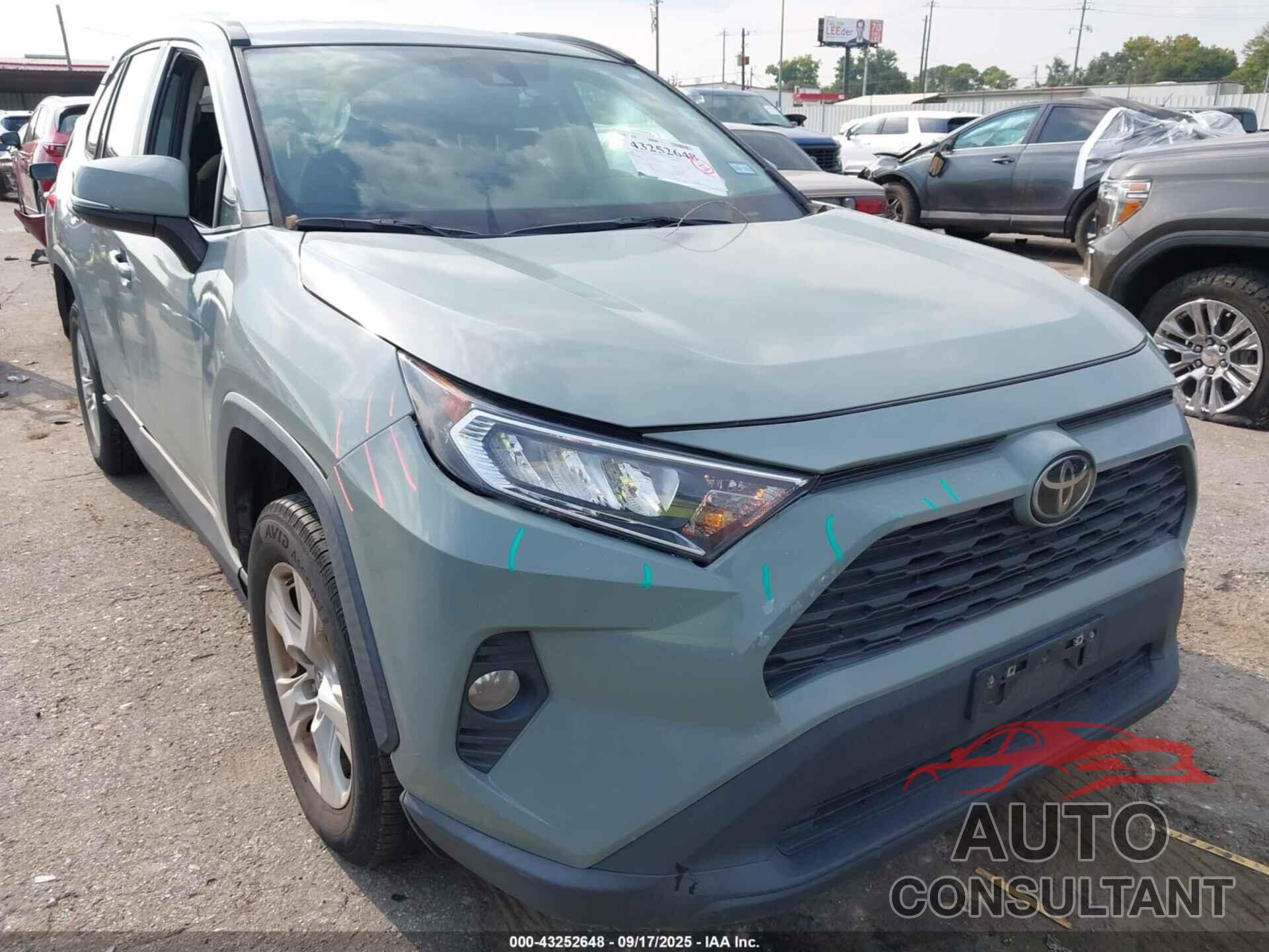 TOYOTA RAV4 2021 - 2T3W1RFVXMW111719