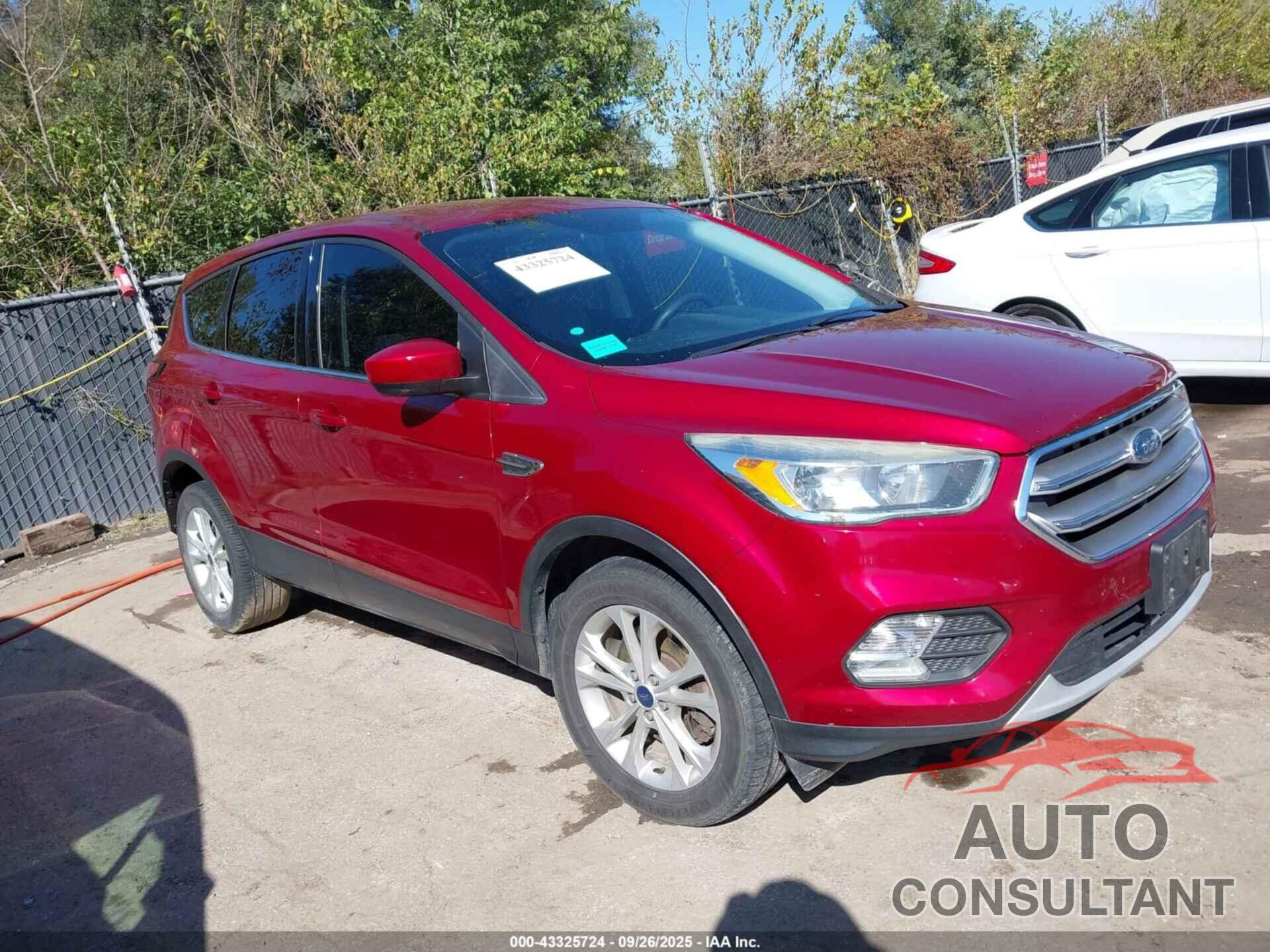 FORD ESCAPE 2017 - 1FMCU9GD0HUC10757