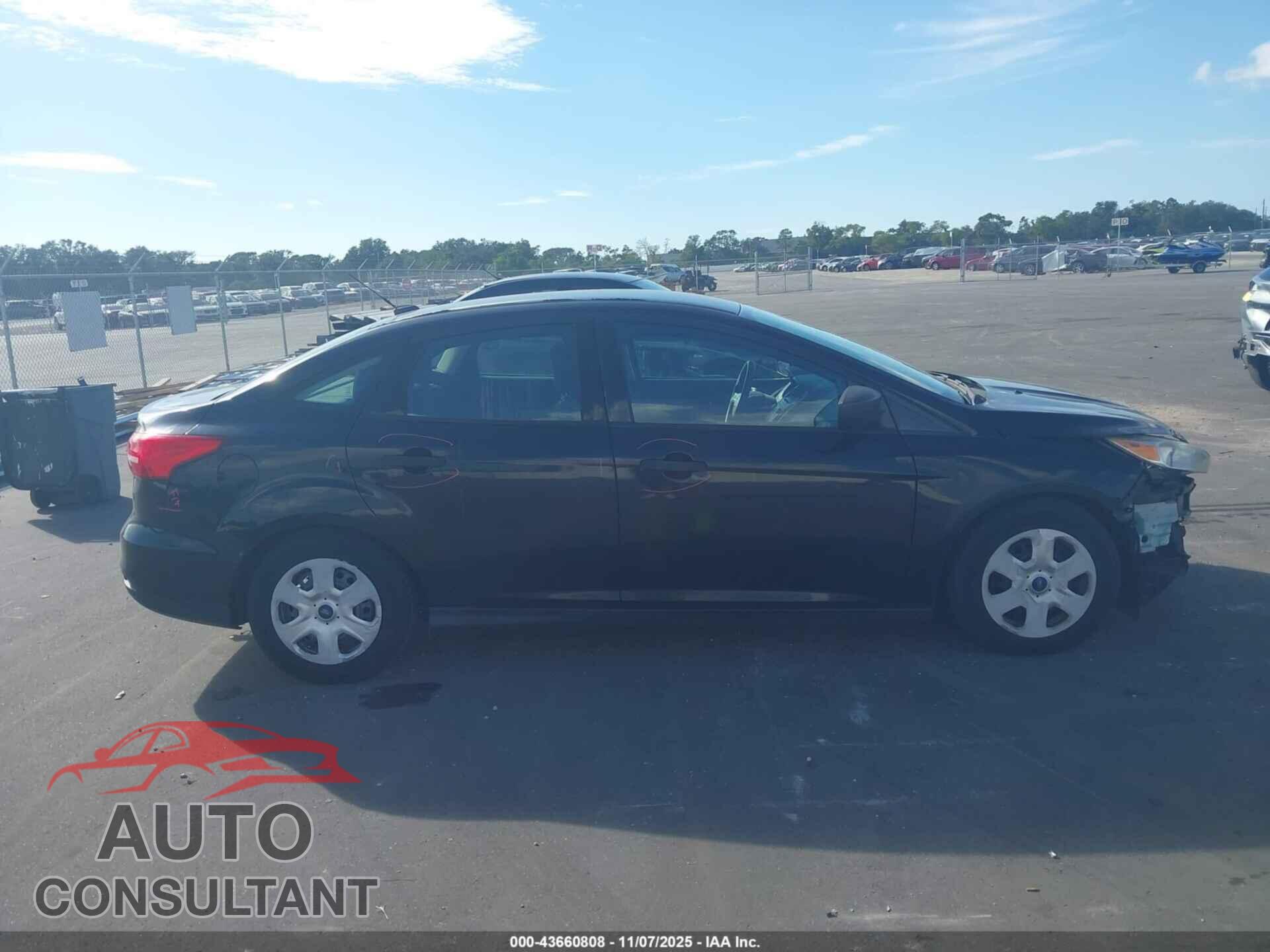 FORD FOCUS 2016 - 1FADP3E25GL201335