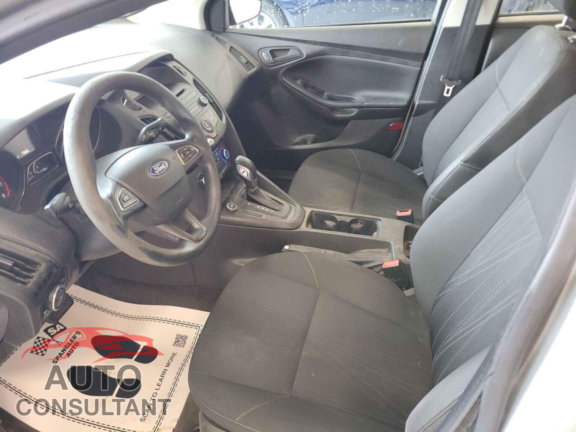 FORD FOCUS 2016 - 1FADP3E26GL298447