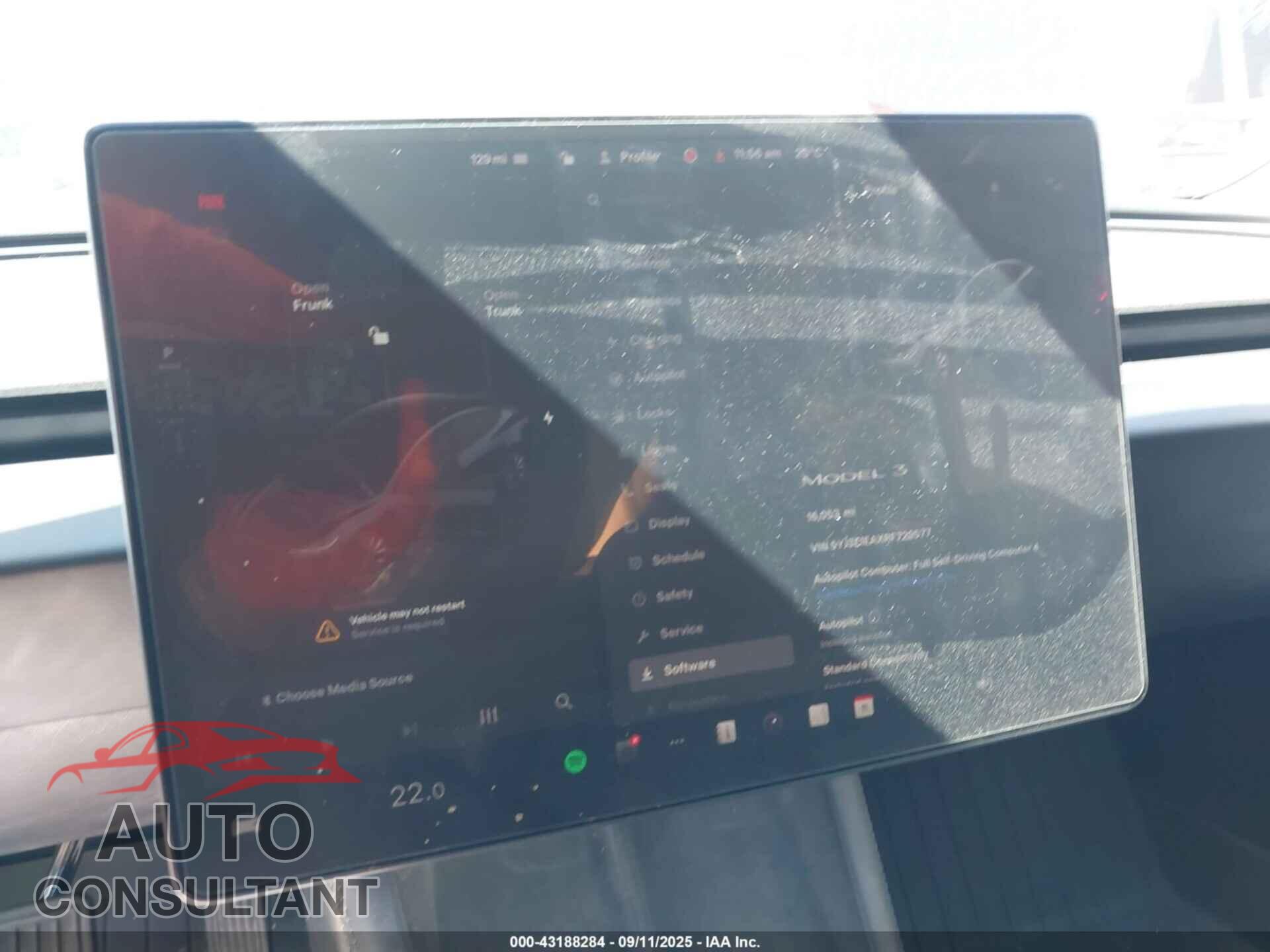 TESLA MODEL 3 2024 - 5YJ3E1EAXRF729577