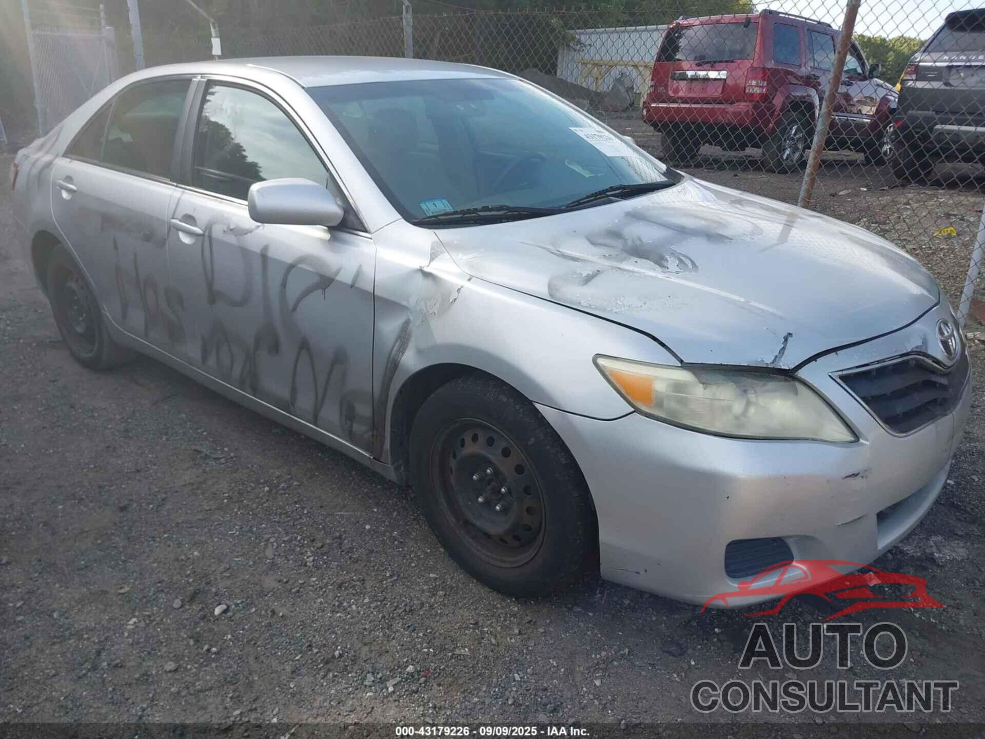 TOYOTA CAMRY 2010 - 4T1BK3EK8AU107625