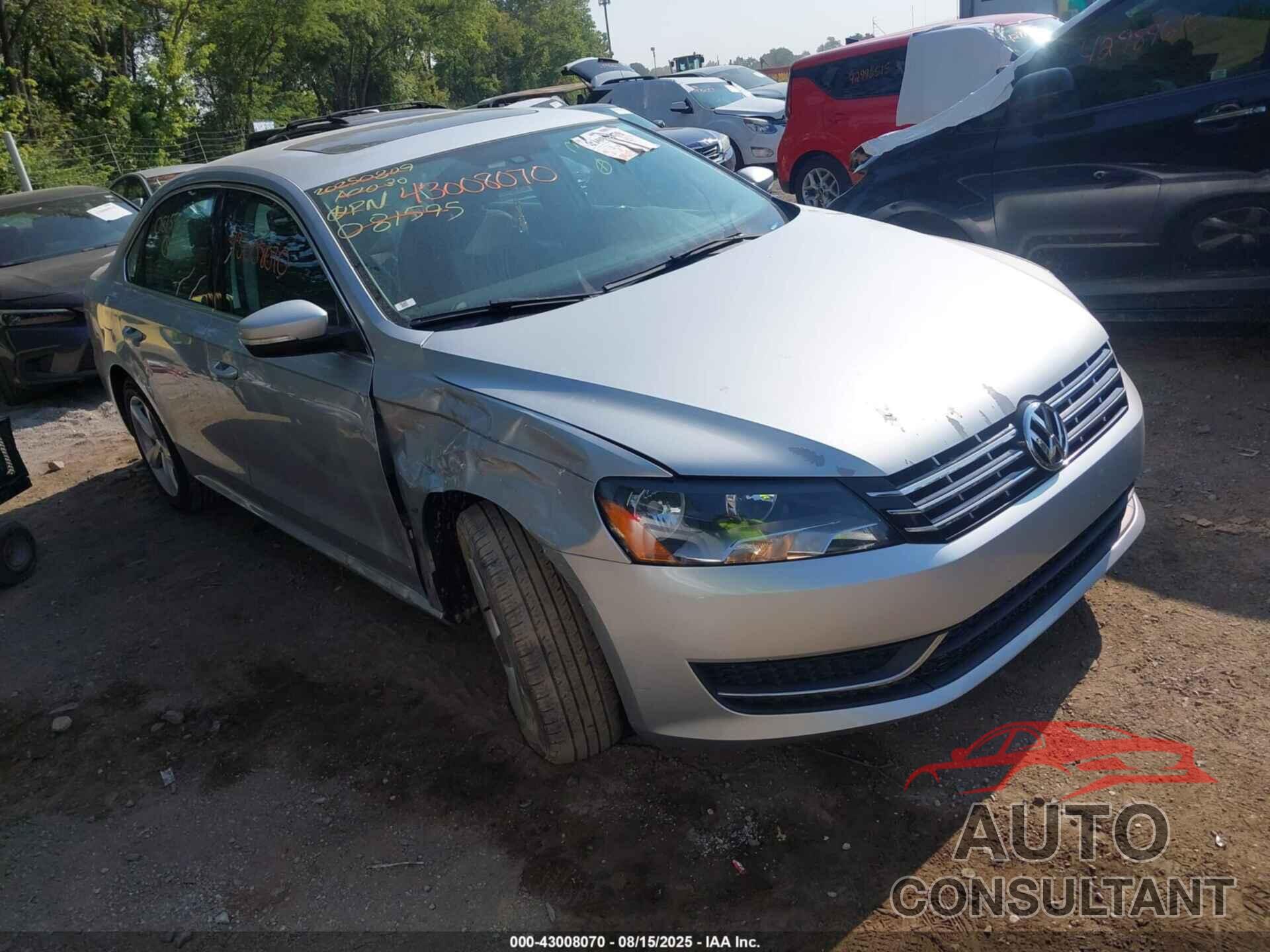 VOLKSWAGEN PASSAT 2013 - 1VWBN7A32DC081595