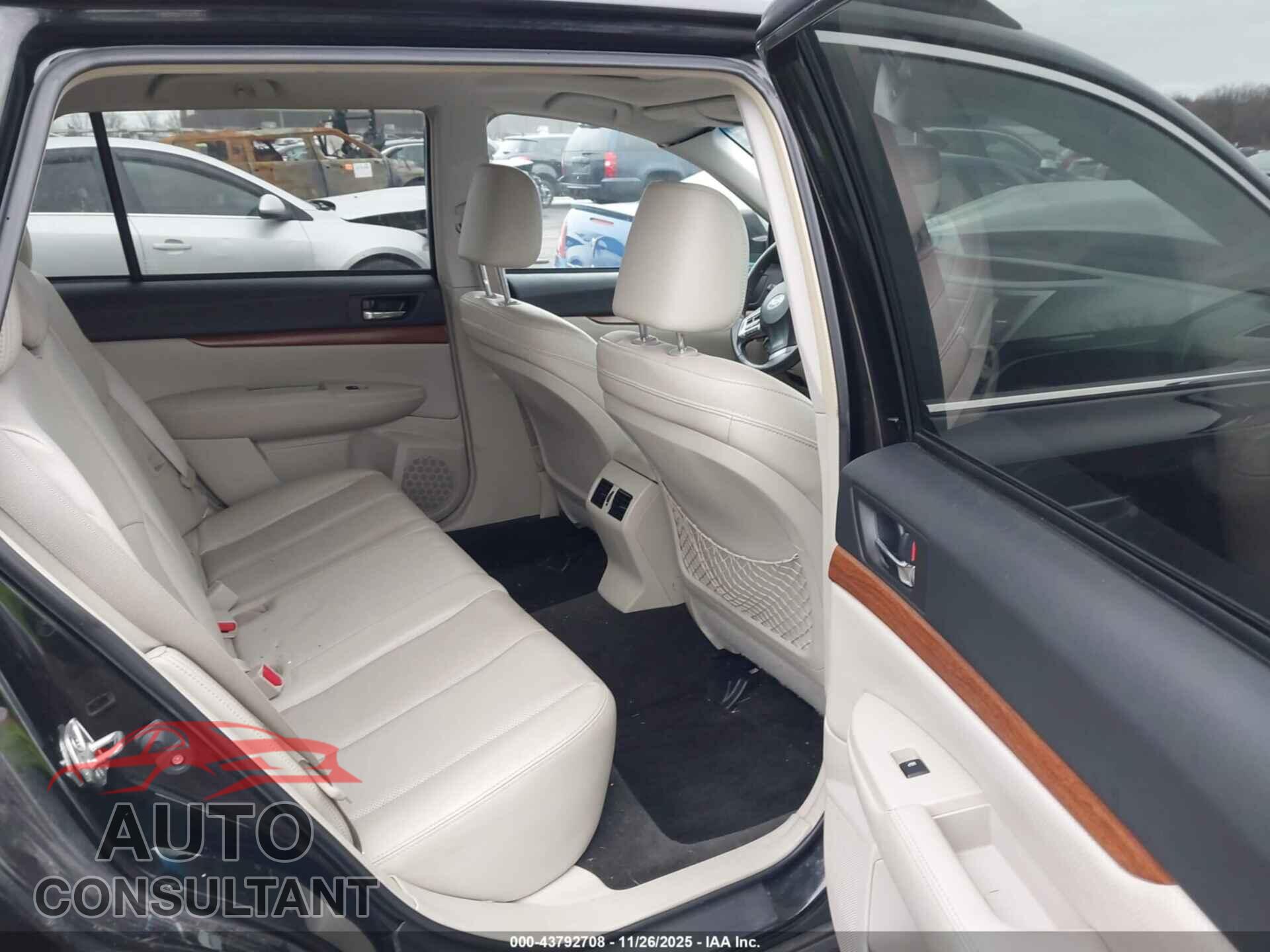 SUBARU OUTBACK 2014 - 4S4BRBLC8E3216681