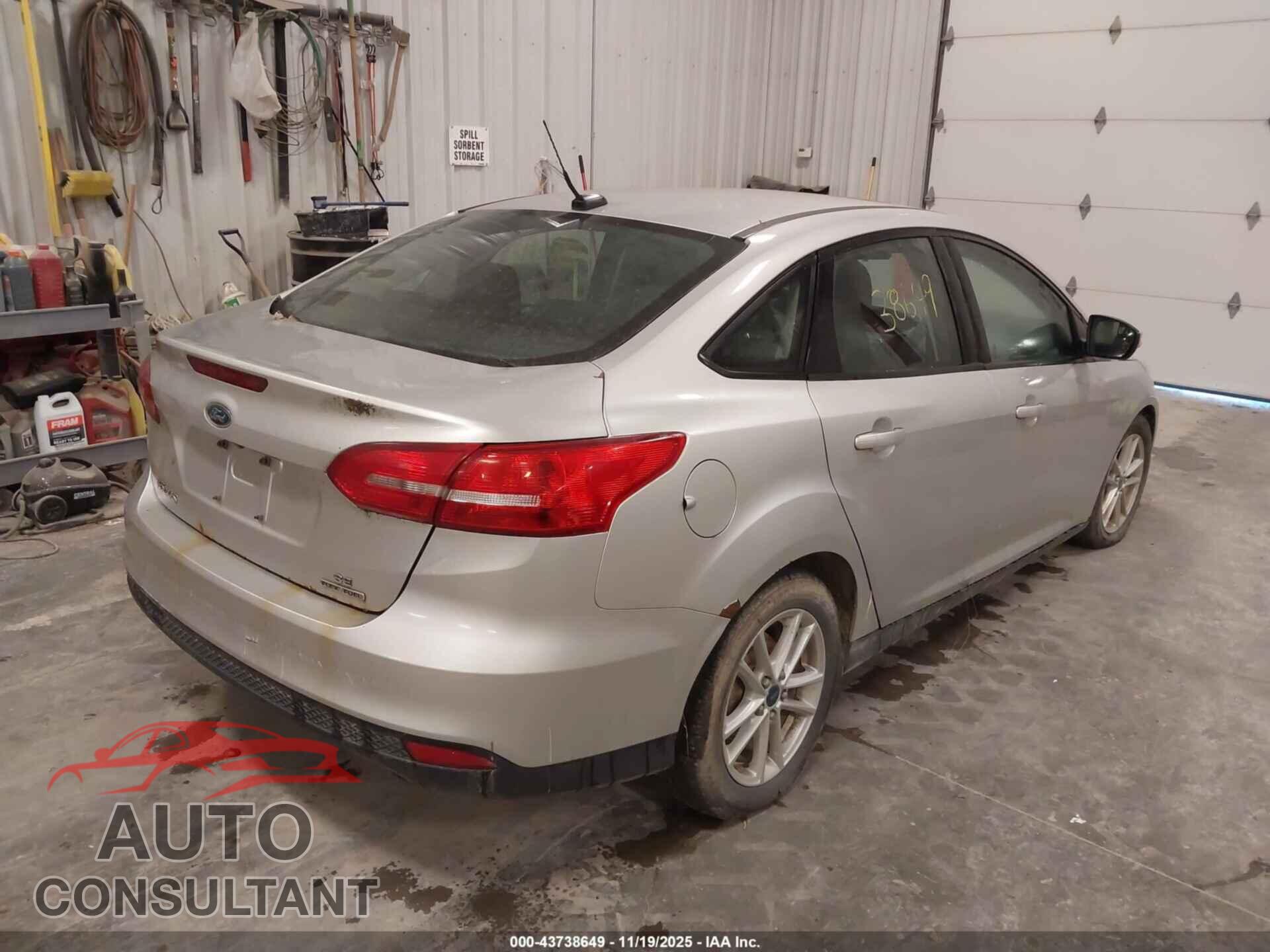 FORD FOCUS 2015 - 1FADP3F22FL282758