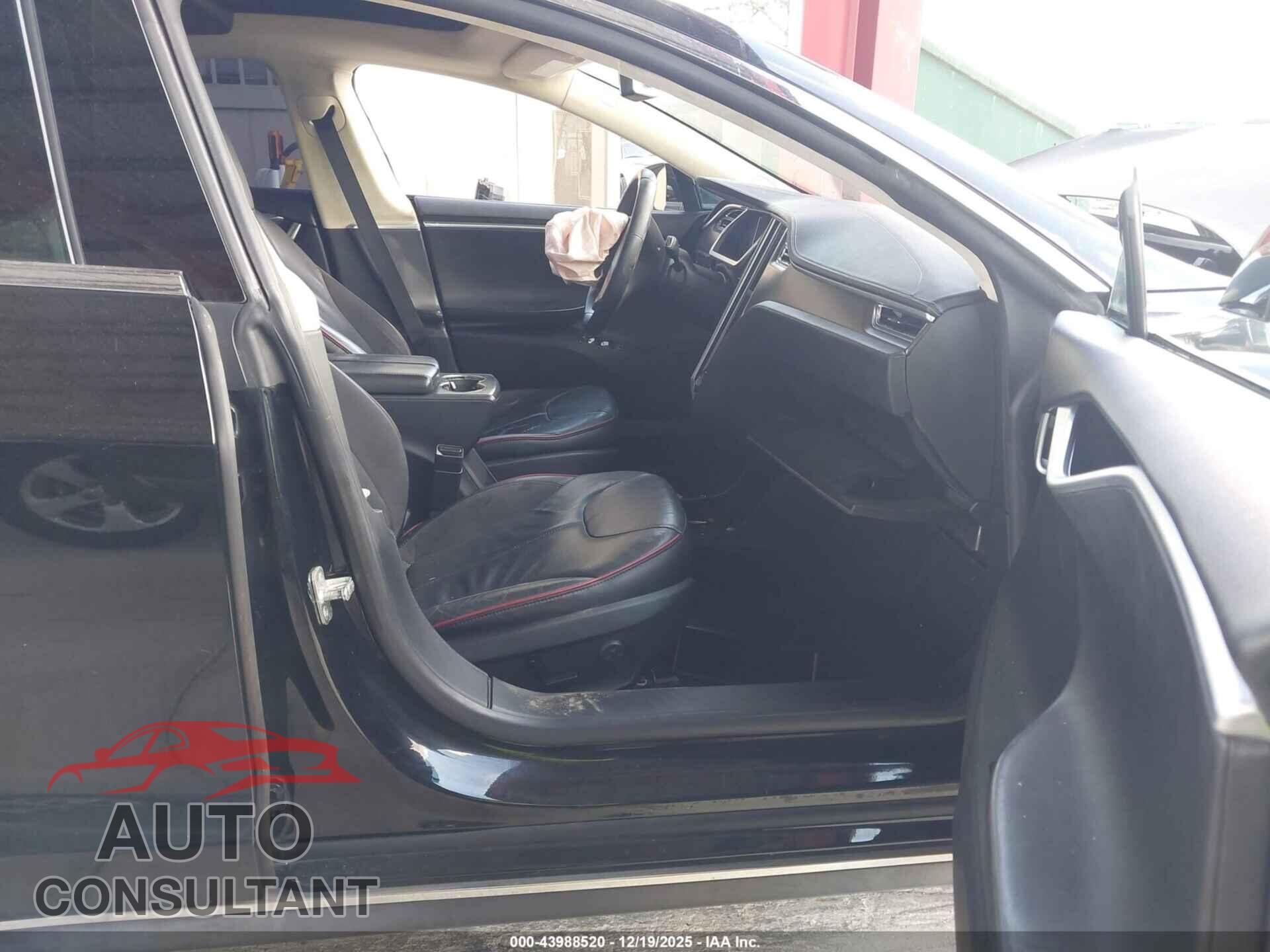 TESLA MODEL S 2013 - 5YJSA1DPXDFP04586