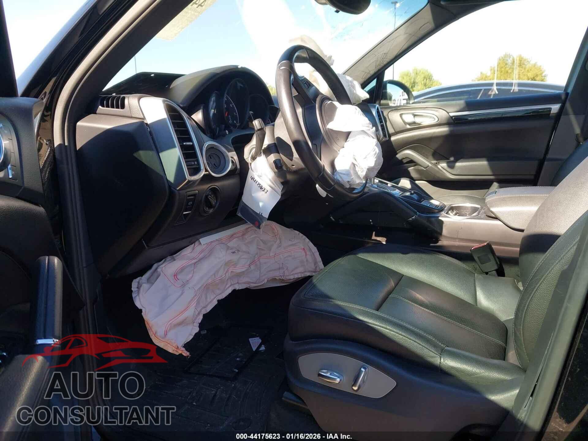 PORSCHE CAYENNE 2012 - WP1AA2A25CLA00543