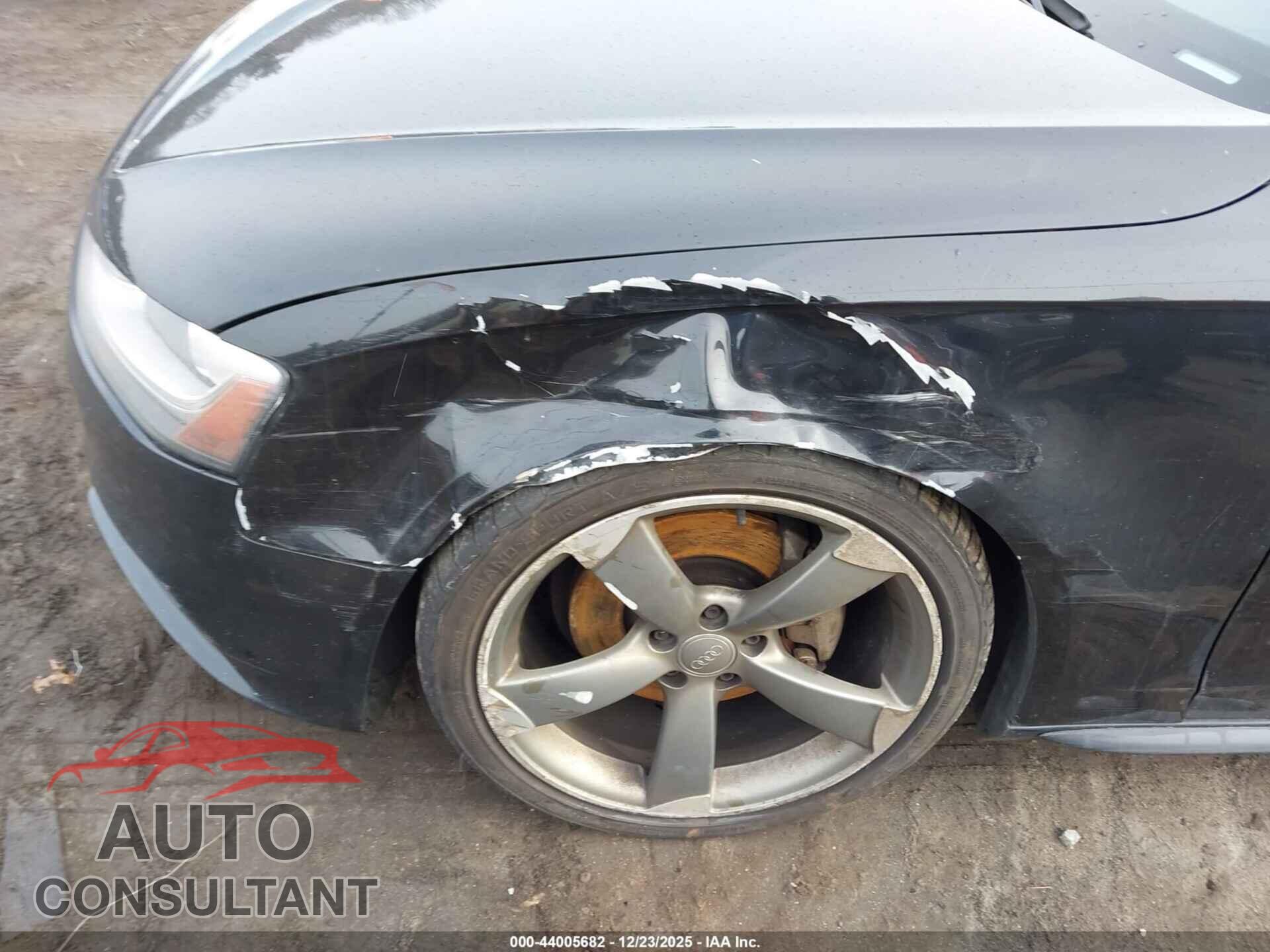 AUDI A4 2013 - WAUDFAFL2DN018335