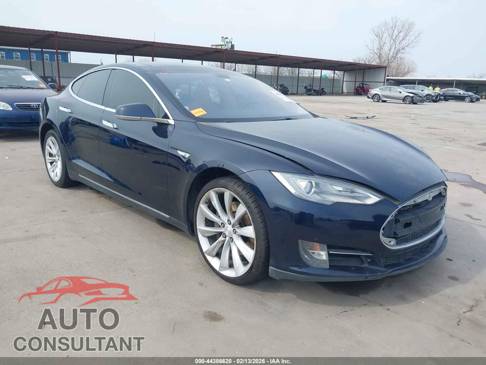 TESLA MODEL S 2014 - 5YJSA1H12EFP44183