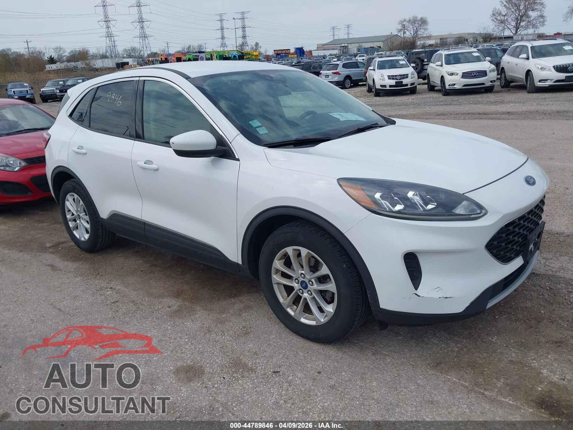 FORD ESCAPE 2020 - 1FMCU0G61LUA18737