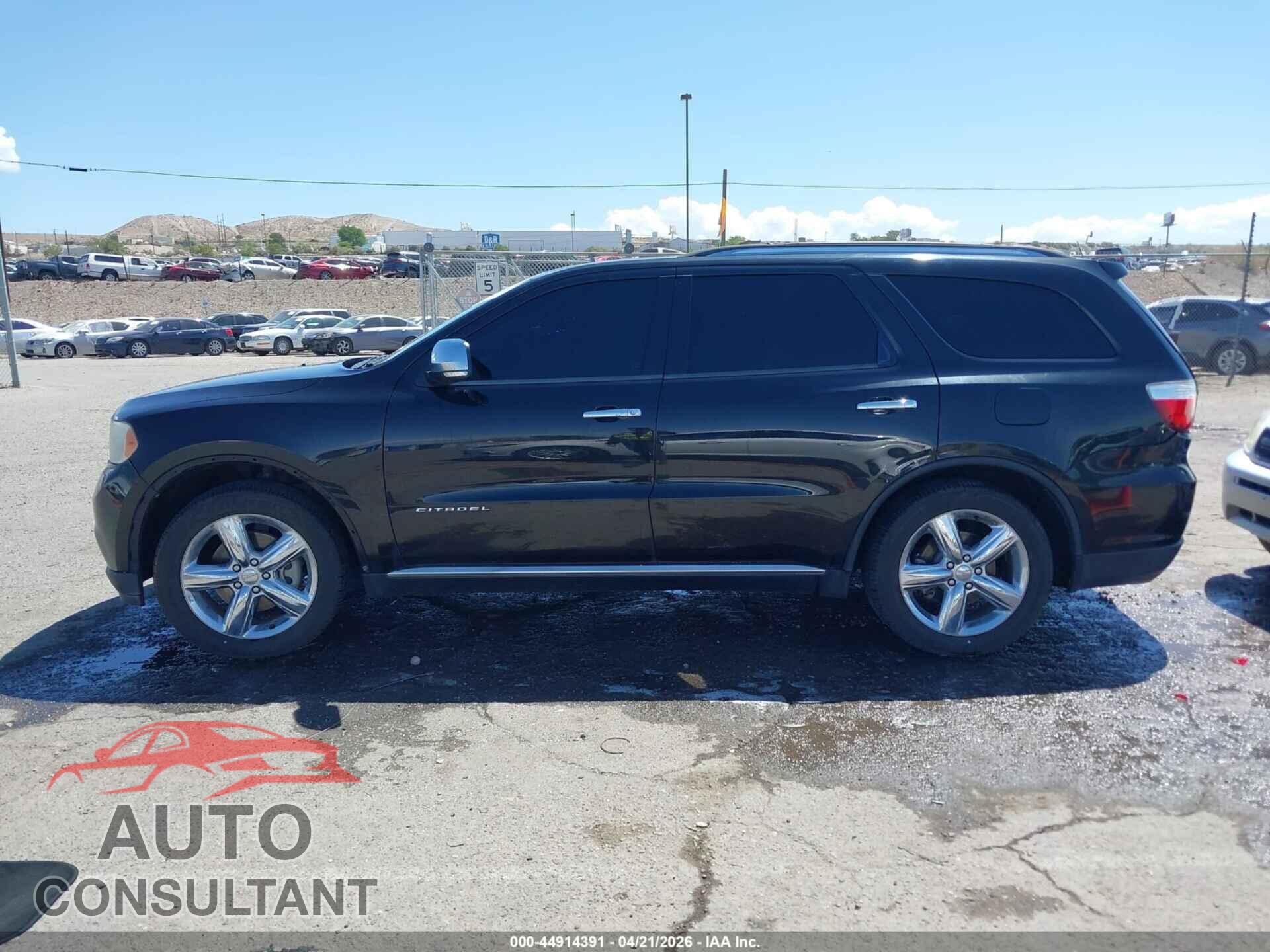 DODGE DURANGO 2013 - 1C4SDJET2DC688416