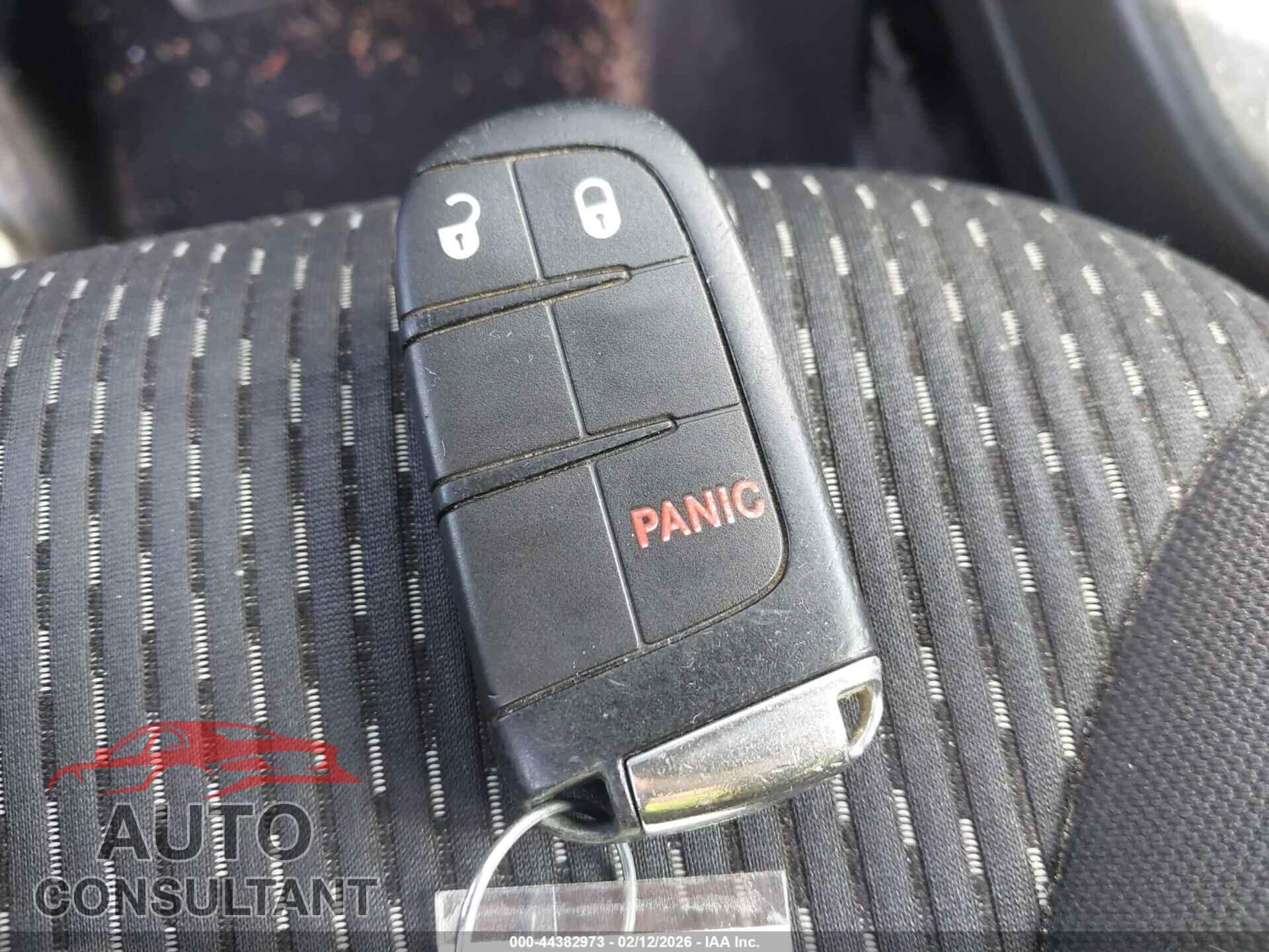 DODGE JOURNEY 2017 - 3C4PDCAB1HT638552
