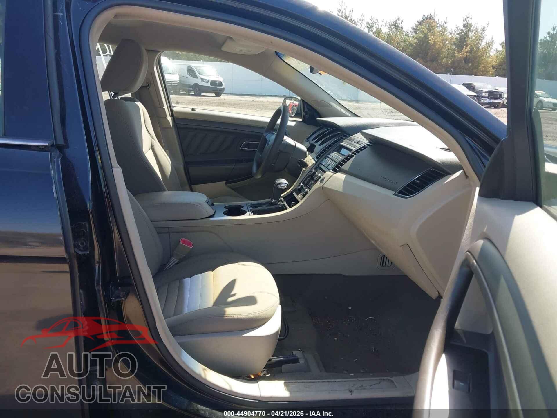 FORD TAURUS 2010 - 1FAHP2DW3AG165788