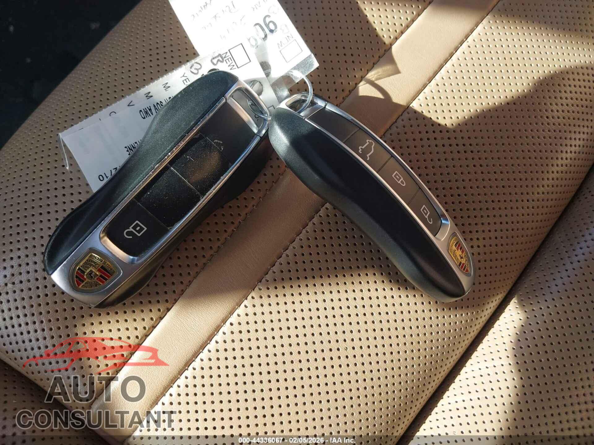 PORSCHE CAYENNE 2019 - WP1AA2AY7KDA12710