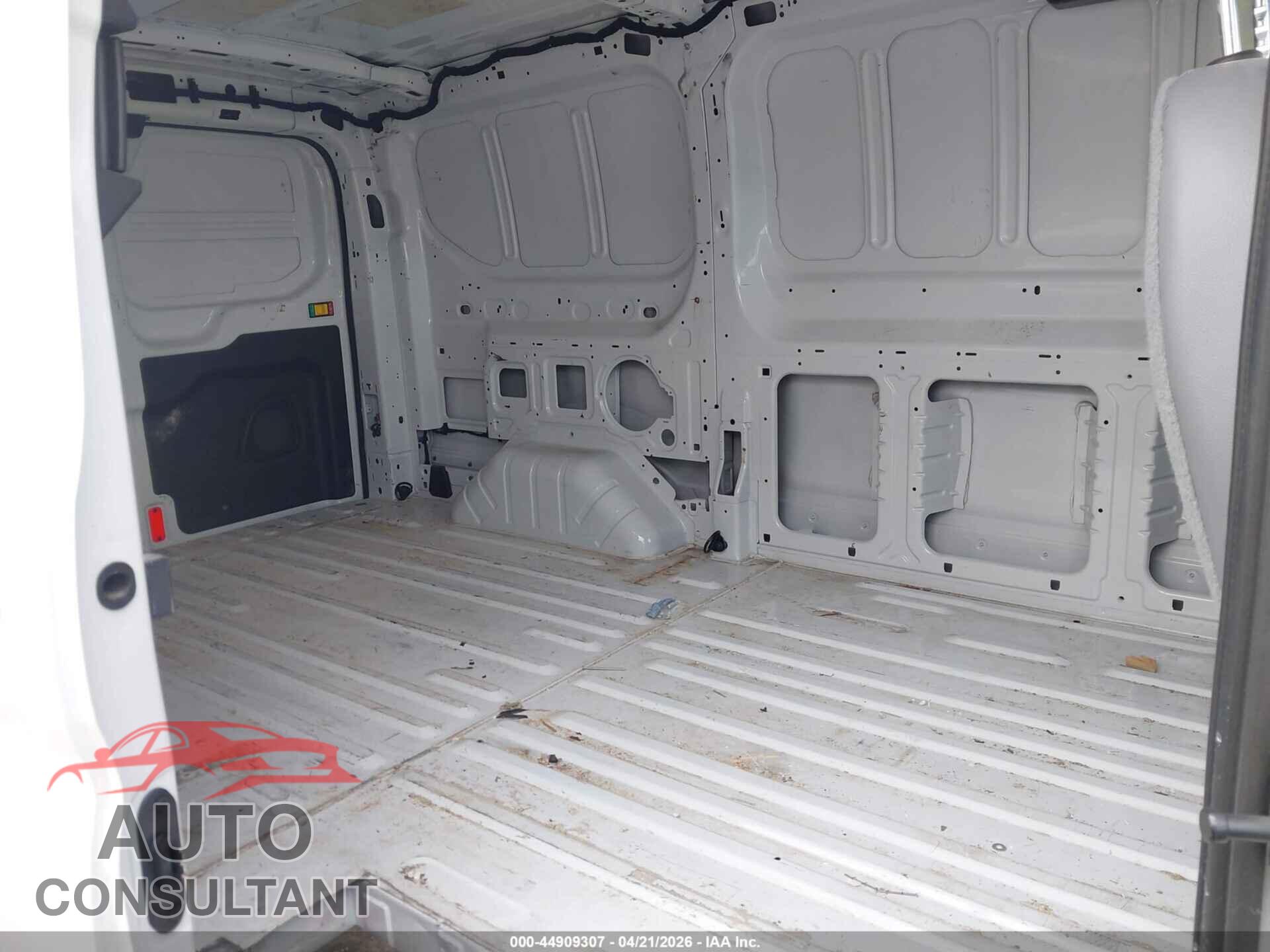FORD TRANSIT-150 2018 - 1FTYE1YM7JKA52460