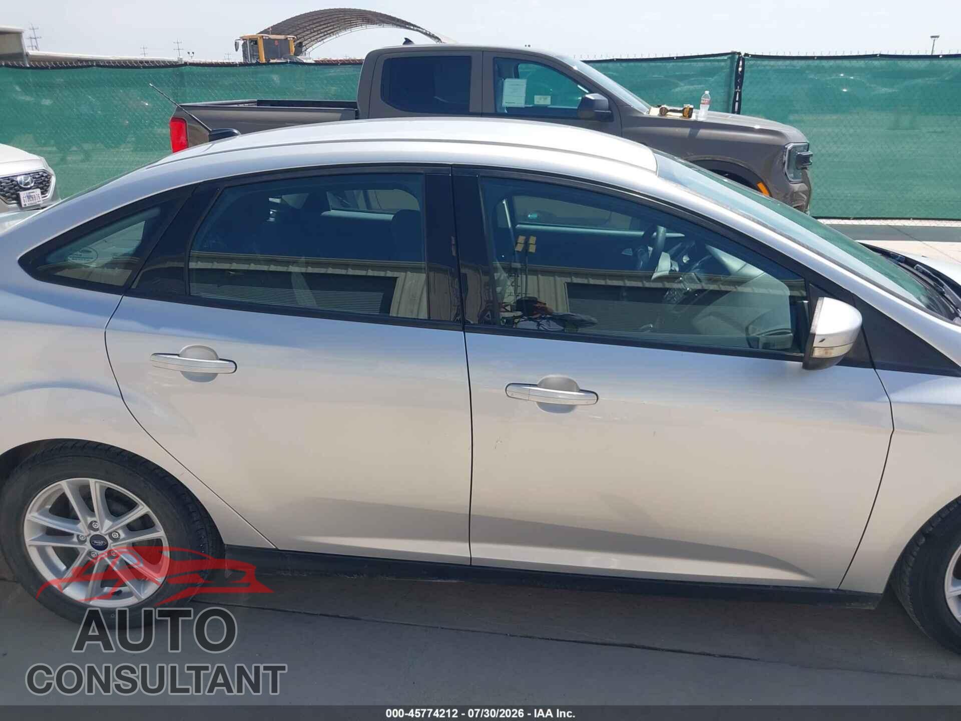 FORD FOCUS 2017 - 1FADP3F20HL288433