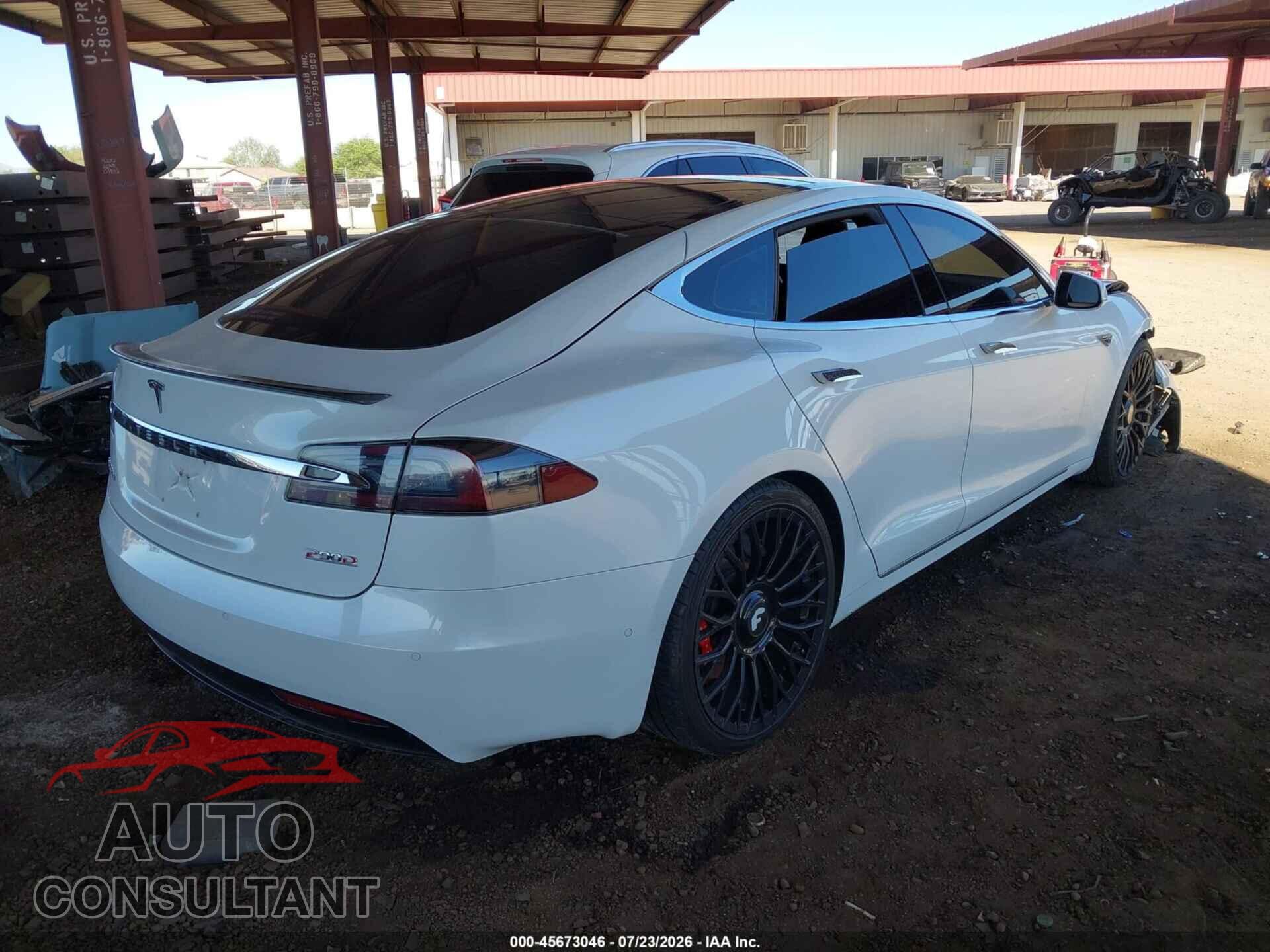 TESLA MODEL S 2016 - 5YJSA1E45GF156747