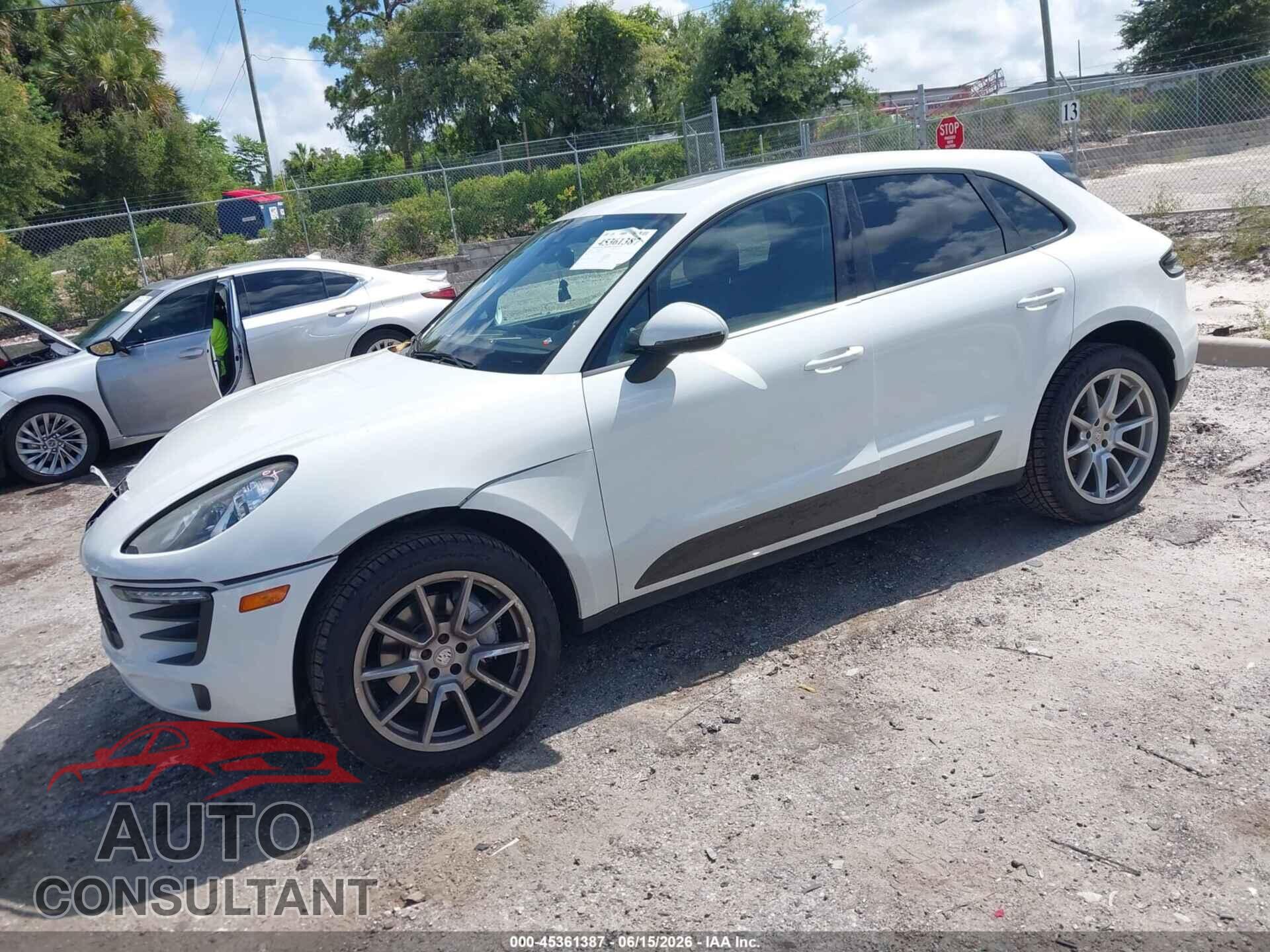 PORSCHE MACAN 2017 - WP1AA2A54HLB08573