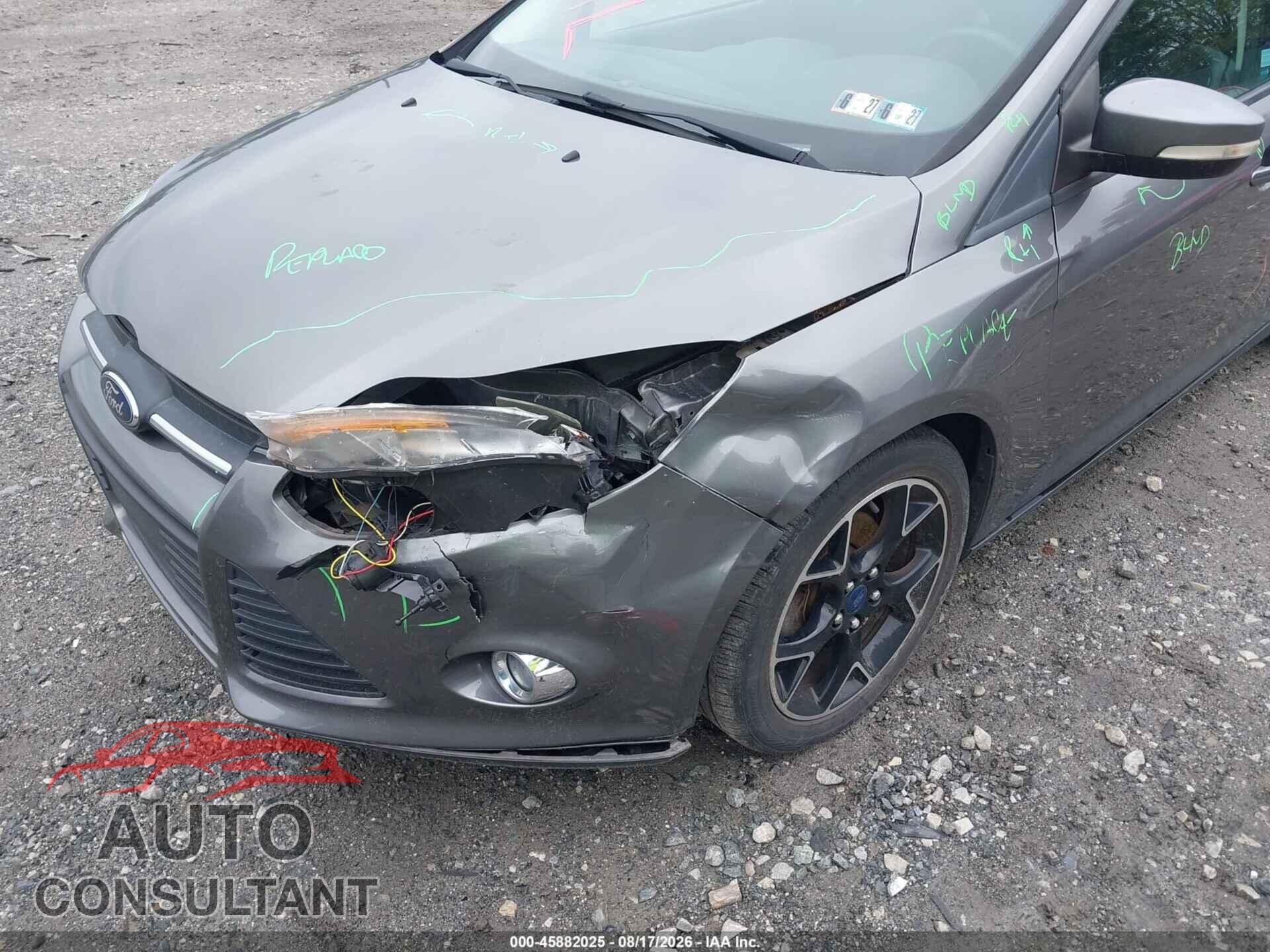 FORD FOCUS 2014 - 1FADP3F2XEL201715