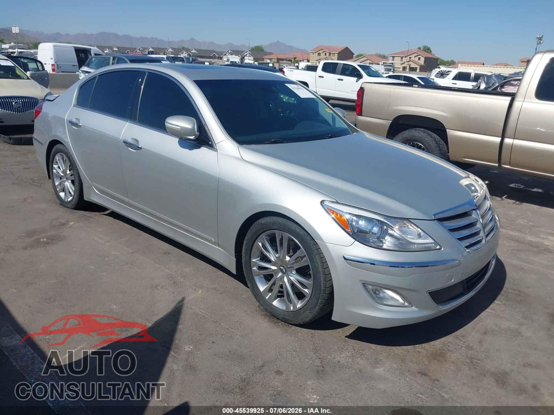 HYUNDAI GENESIS 2013 - KMHGC4DD2DU242518