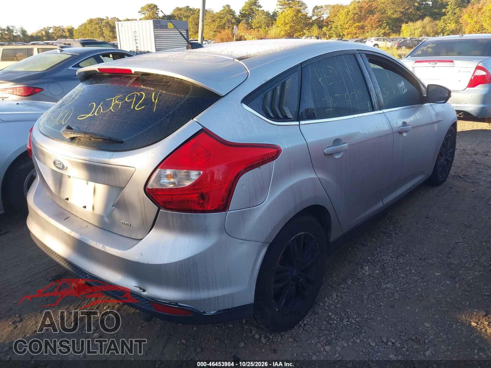 FORD FOCUS 2012 - 1FAHP3M24CL393974