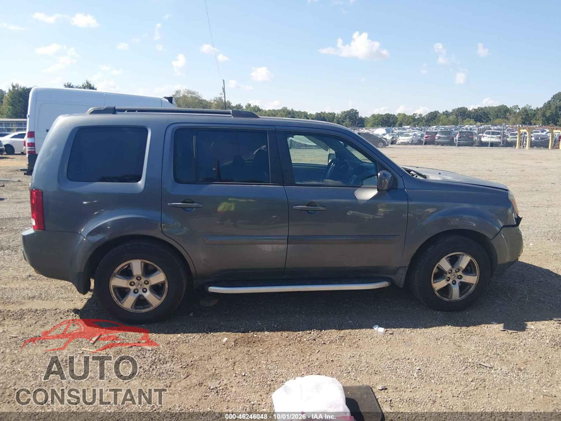HONDA PILOT 2011 - 5FNYF4H63BB022645