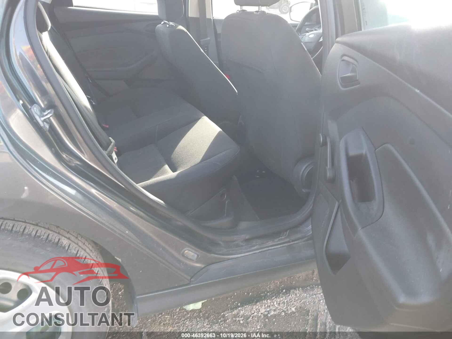 FORD FOCUS 2015 - 1FADP3E21FL357337