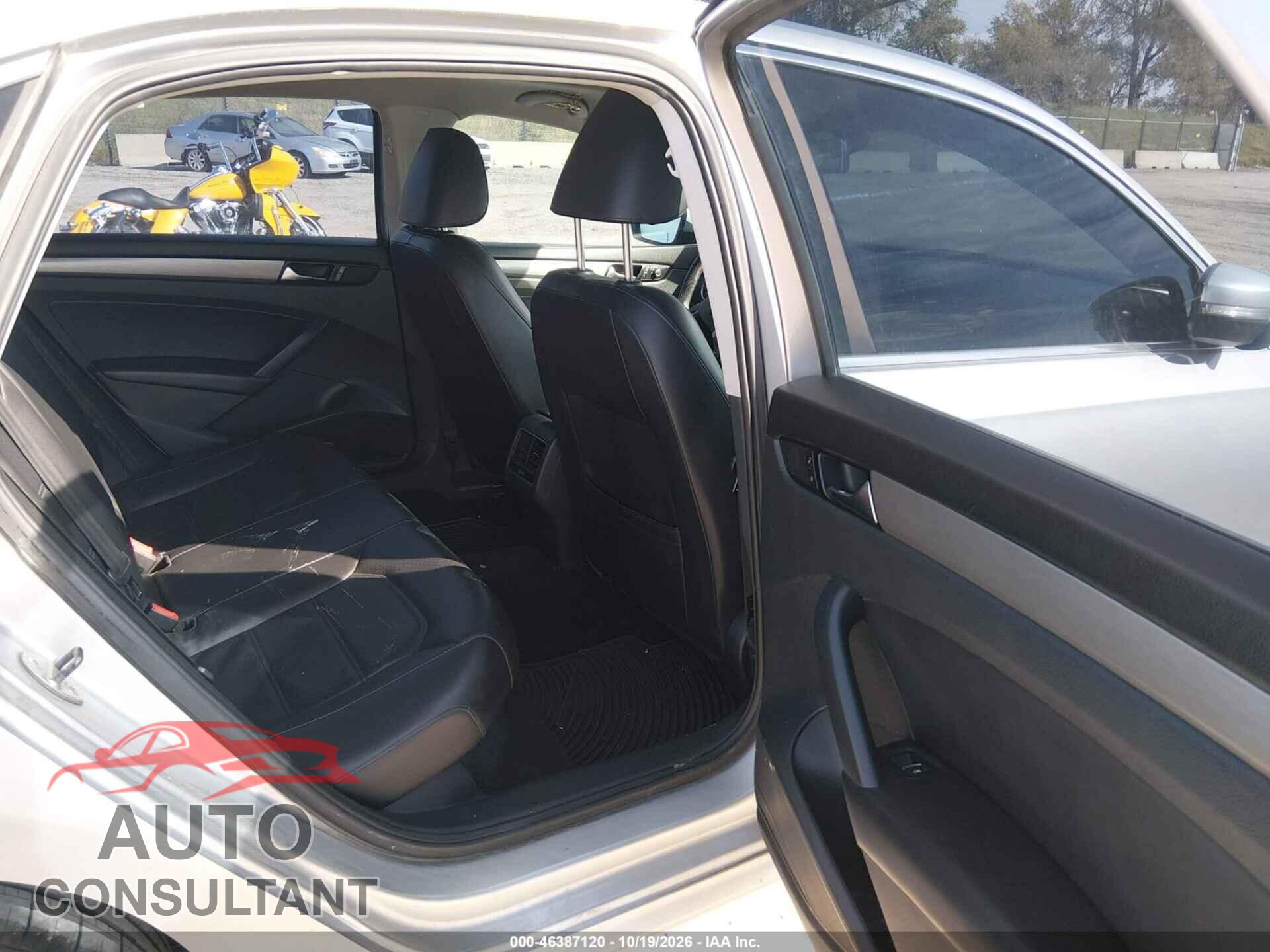 VOLKSWAGEN PASSAT 2014 - 1VWBS7A33EC118910