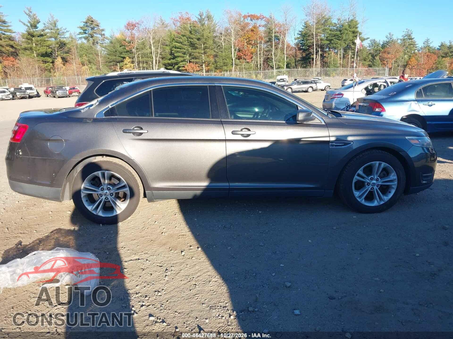 FORD TAURUS 2015 - 1FAHP2E81FG176005