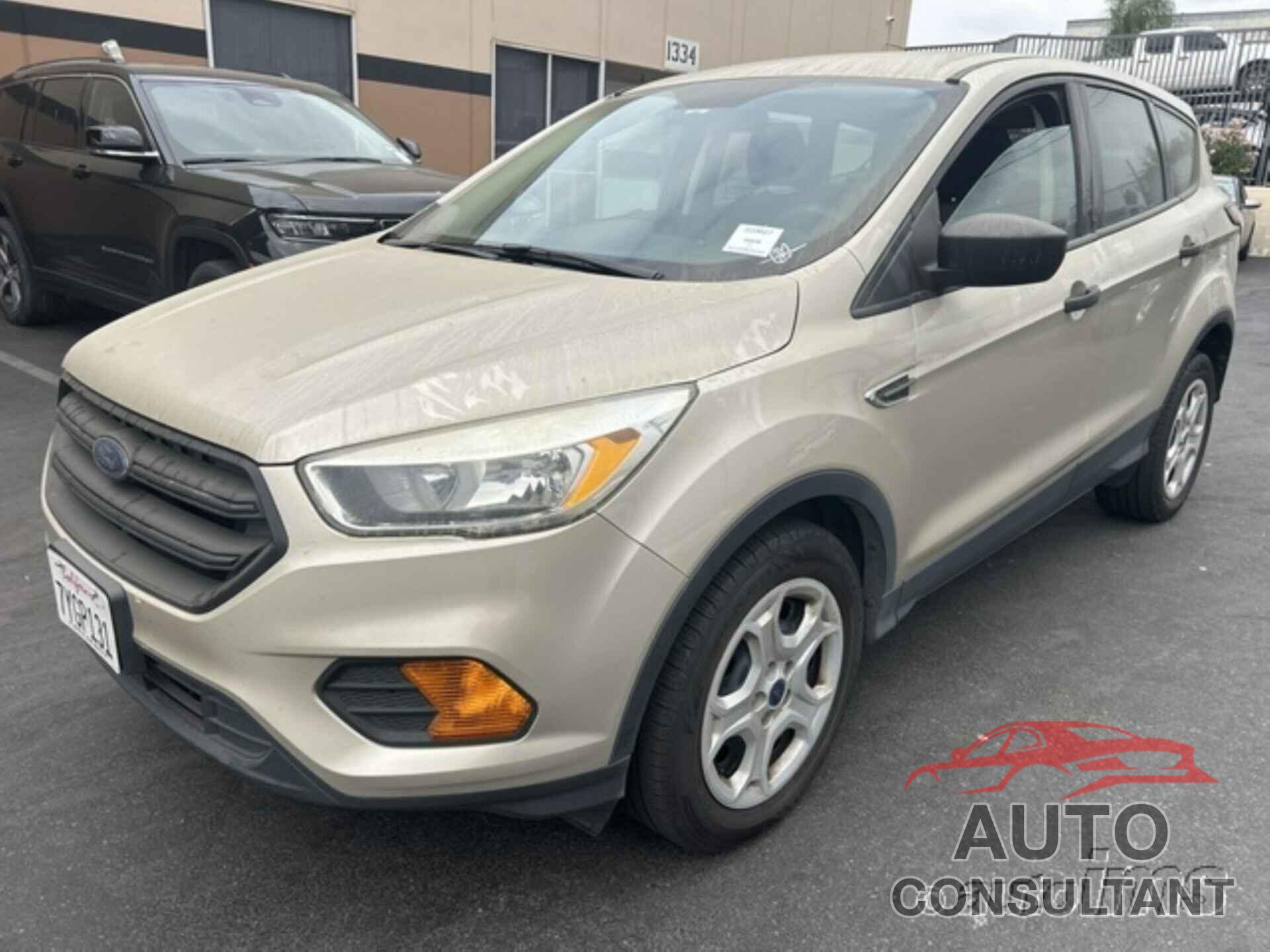 FORD ESCAPE 2017 - 1FMCU0F78HUD95745