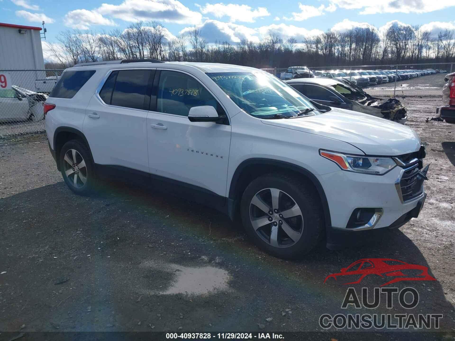 CHEVROLET TRAVERSE 2018 - 1GNEVHKW9JJ207173