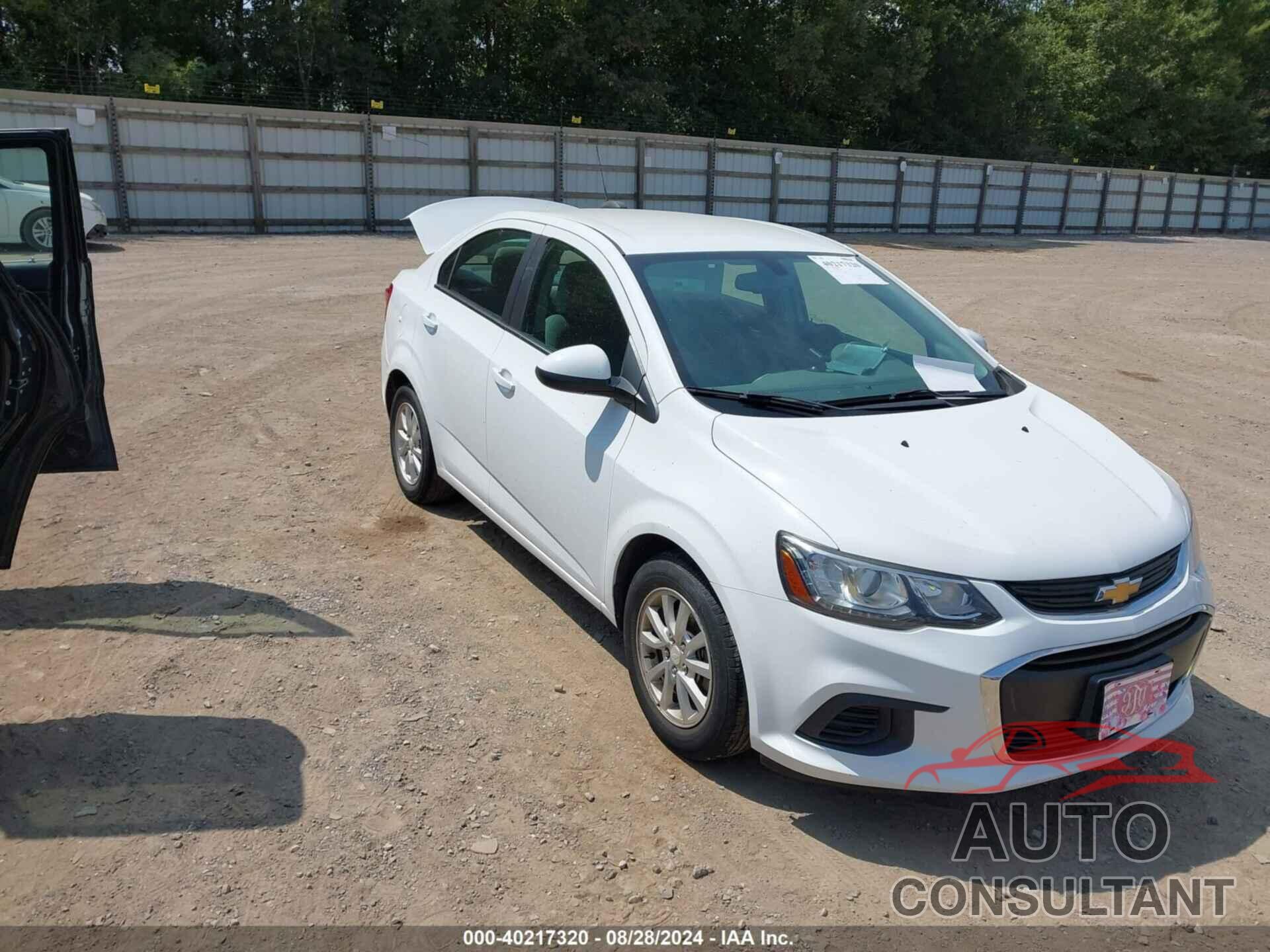 CHEVROLET SONIC 2017 - 1G1JD5SH5H4109348