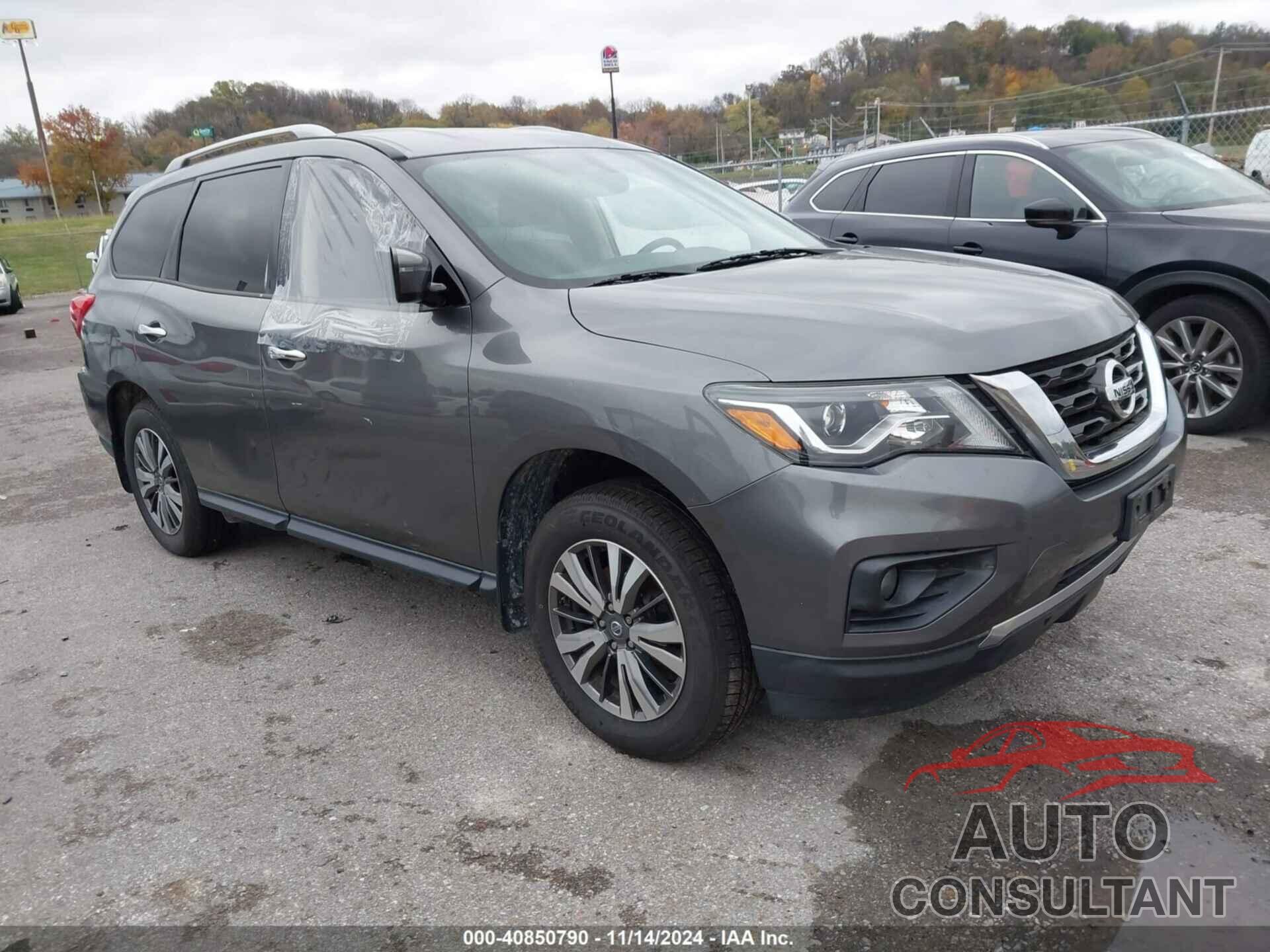 NISSAN PATHFINDER 2018 - 5N1DR2MM8JC655633